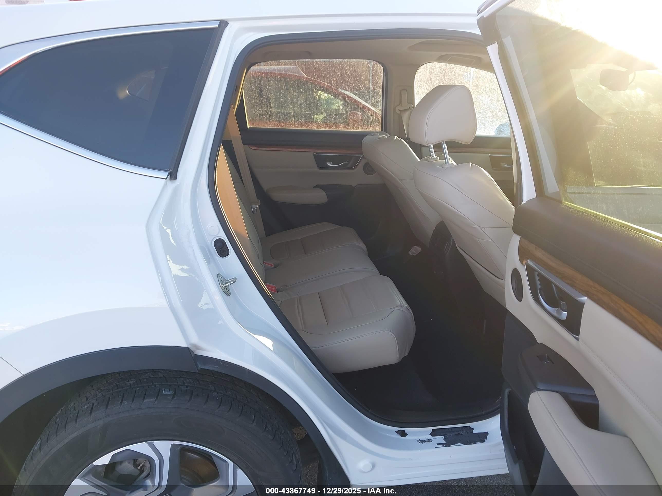 HONDA CR-V image 8