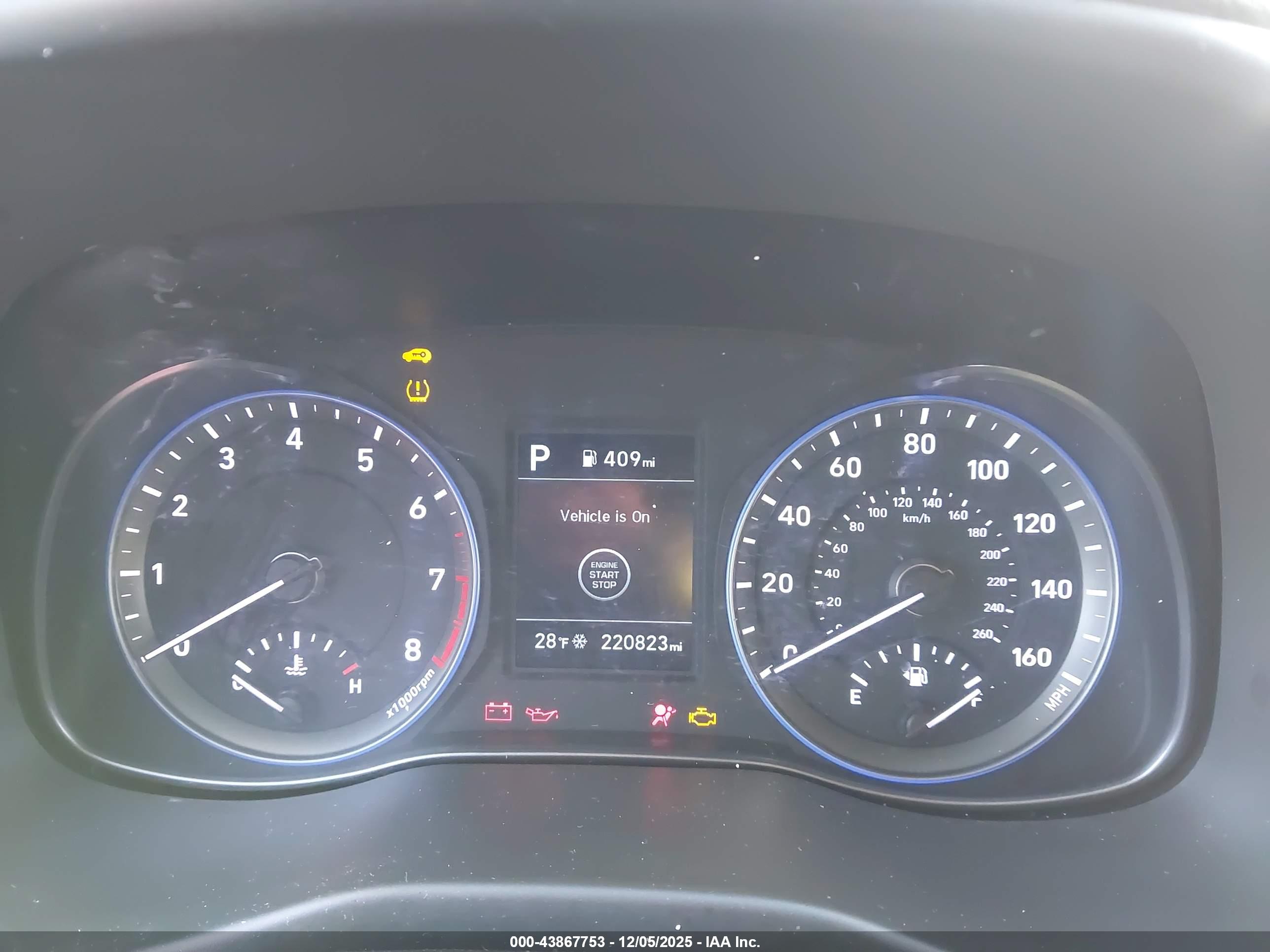 HYUNDAI KONA image 7