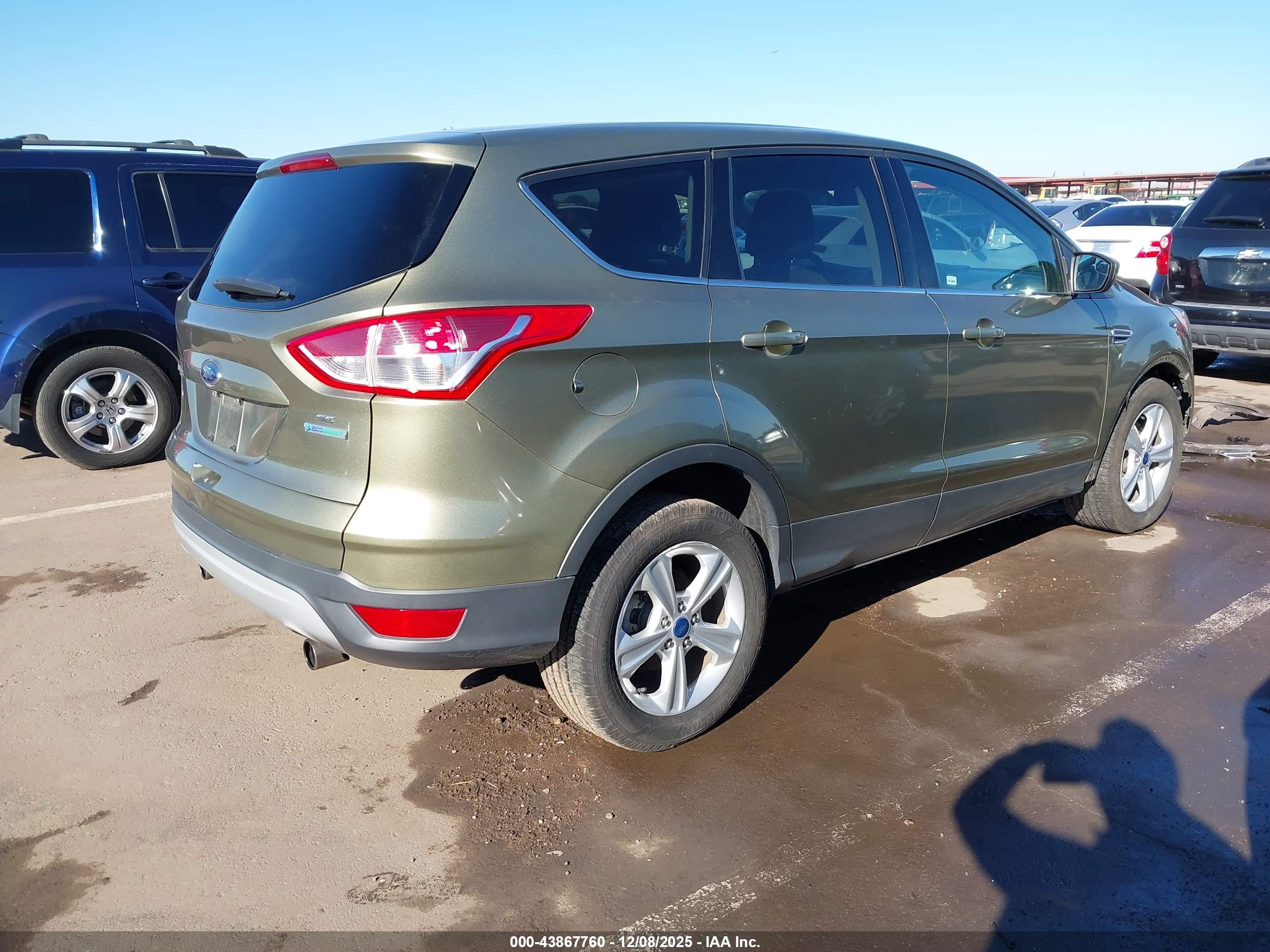 FORD ESCAPE image 4