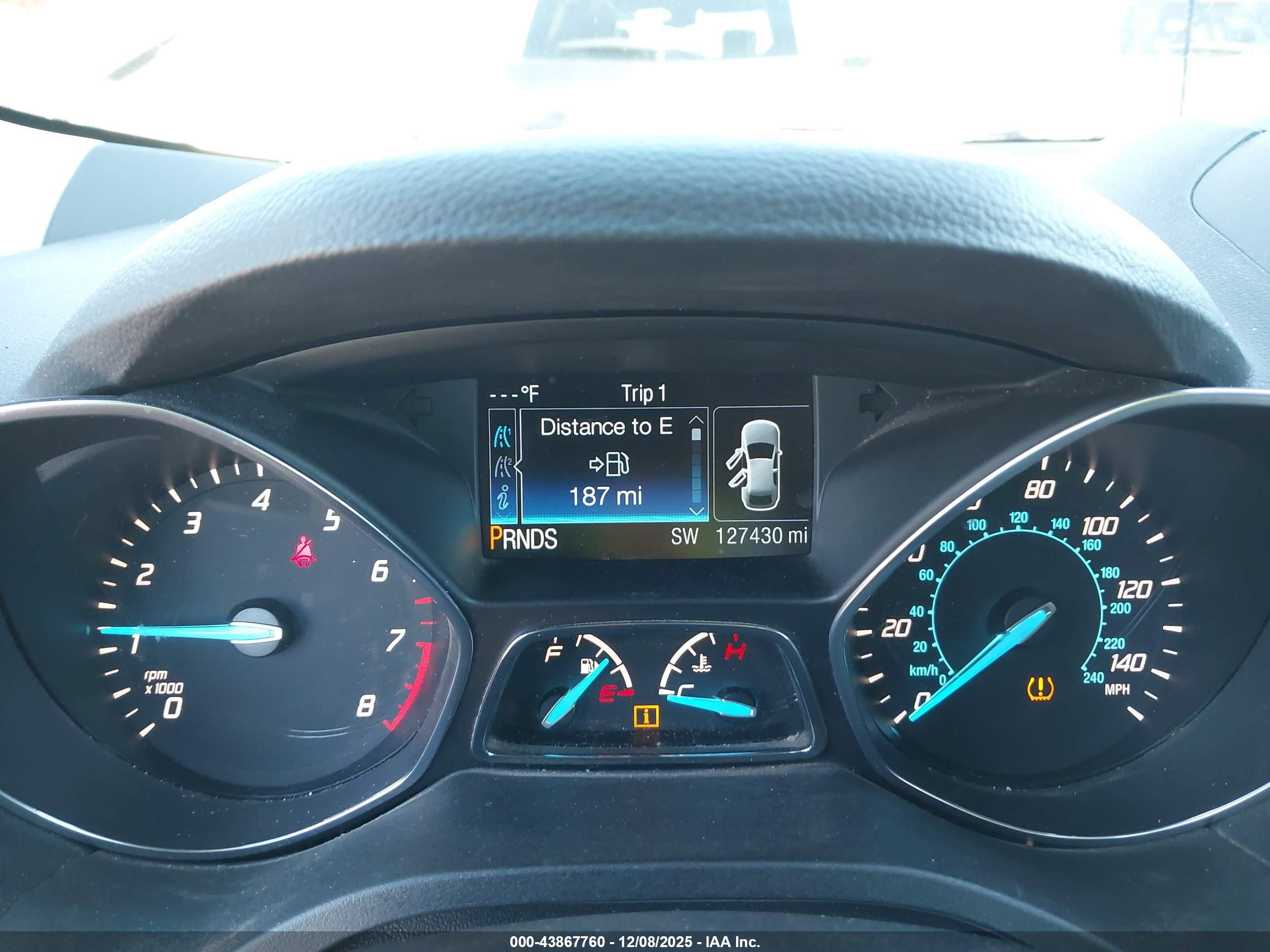 FORD ESCAPE image 7