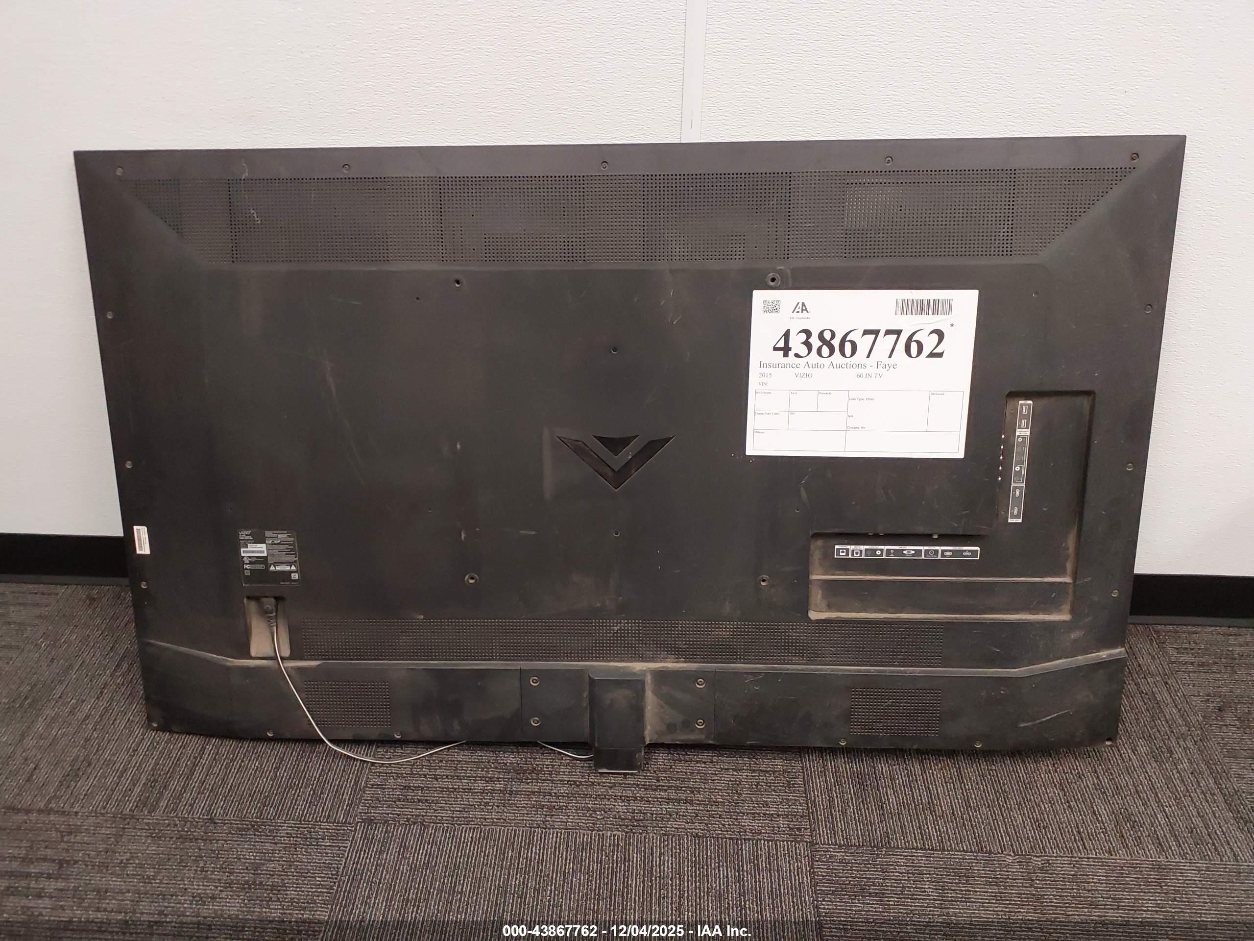 VIZIO 60 image 3