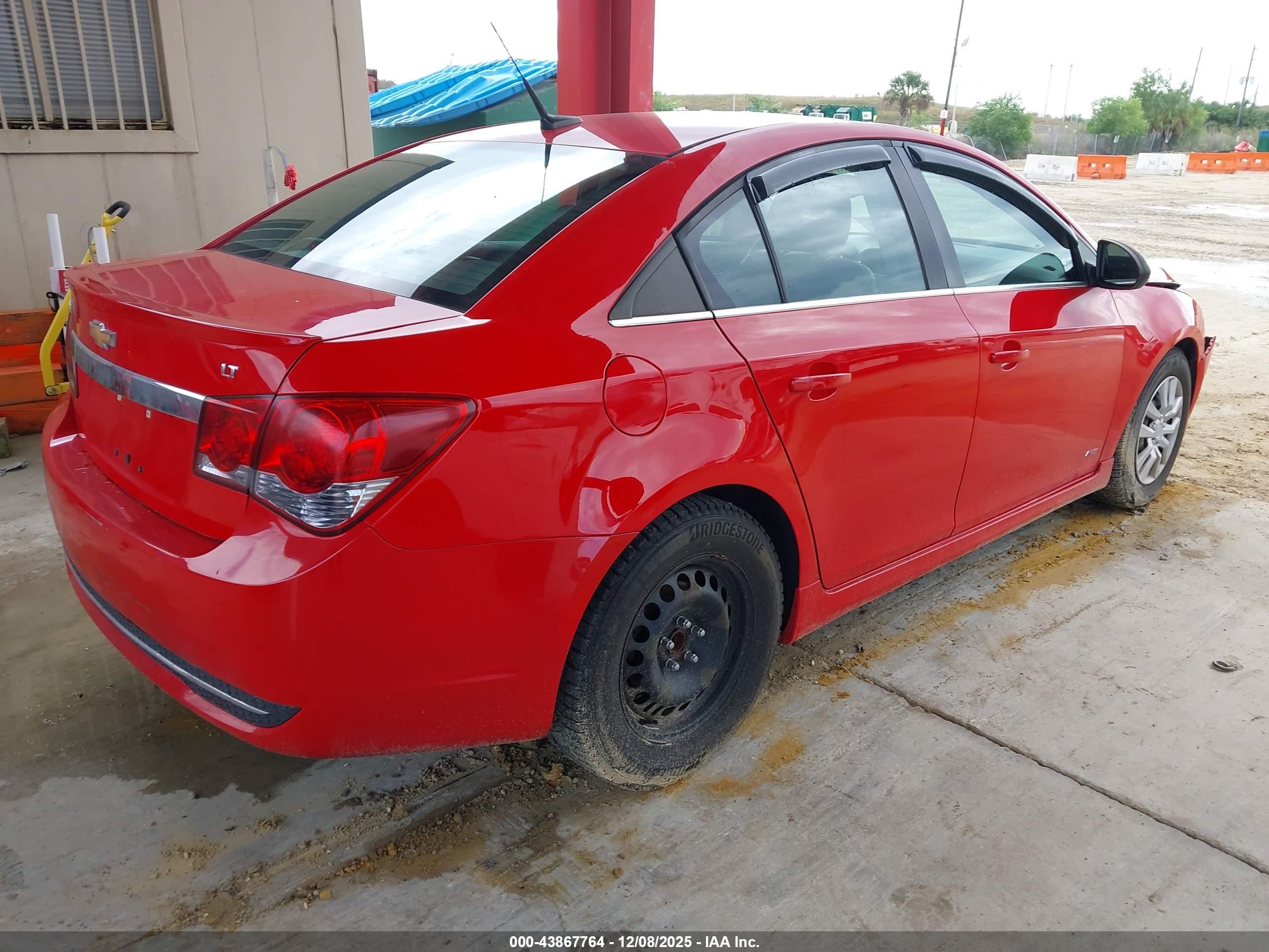 CHEVROLET CRUZE image 4