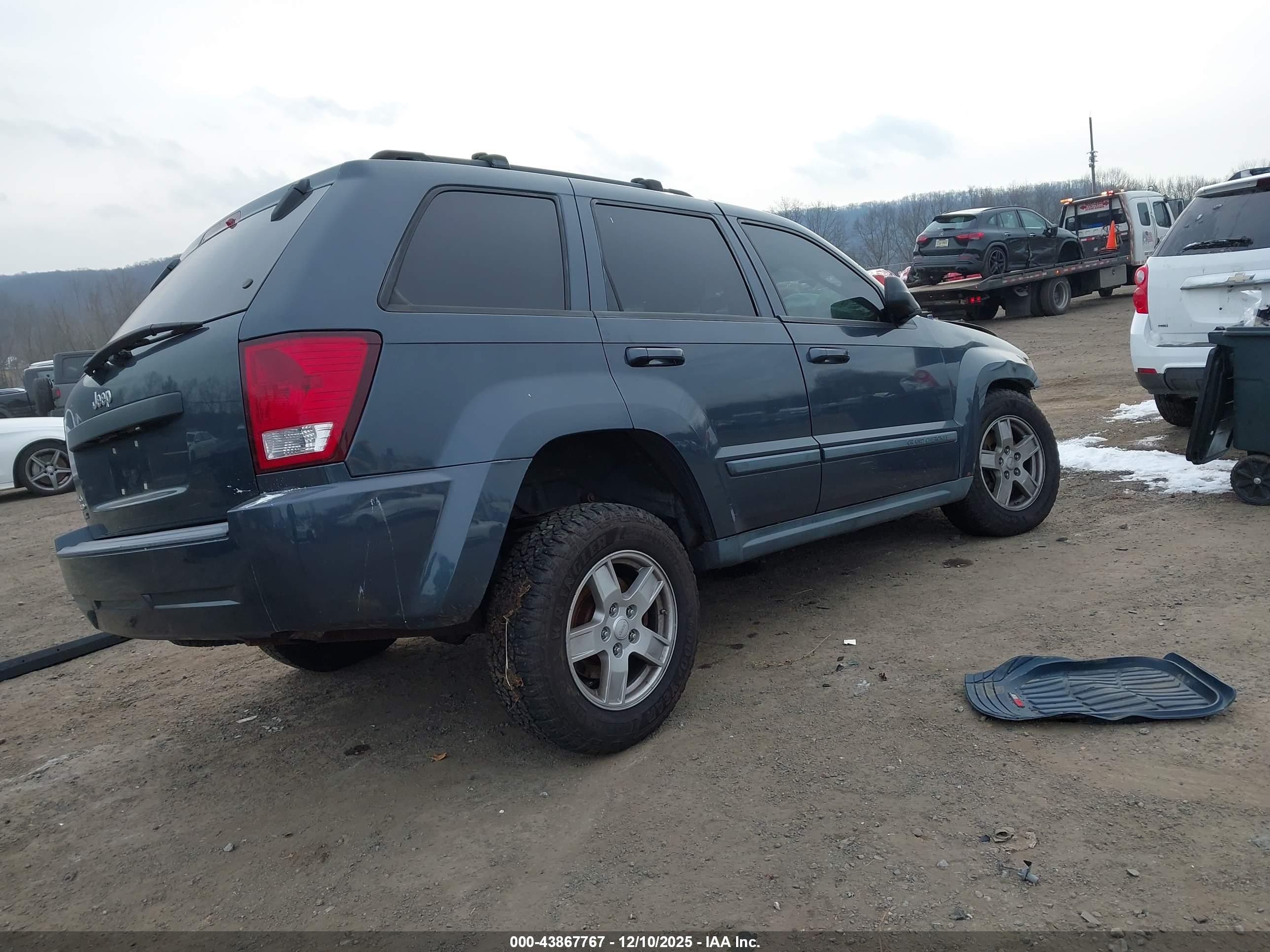 JEEP GRAND image 4