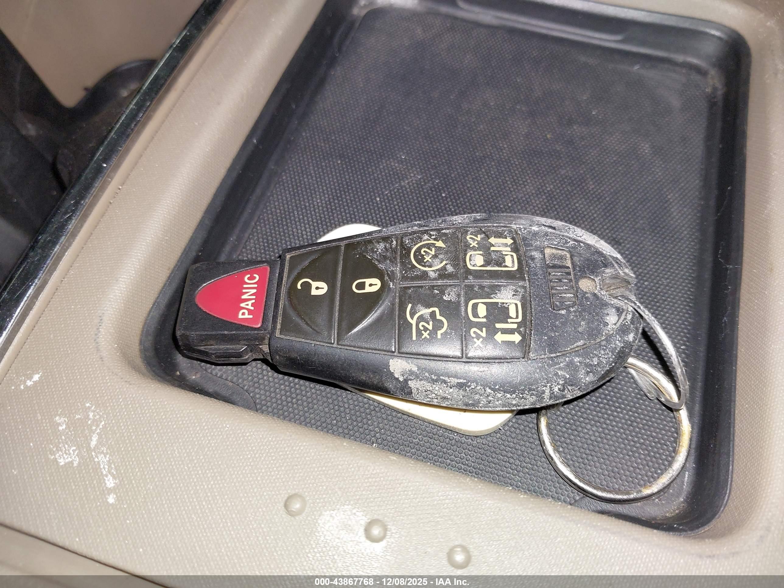 CHRYSLER TOWN image 11