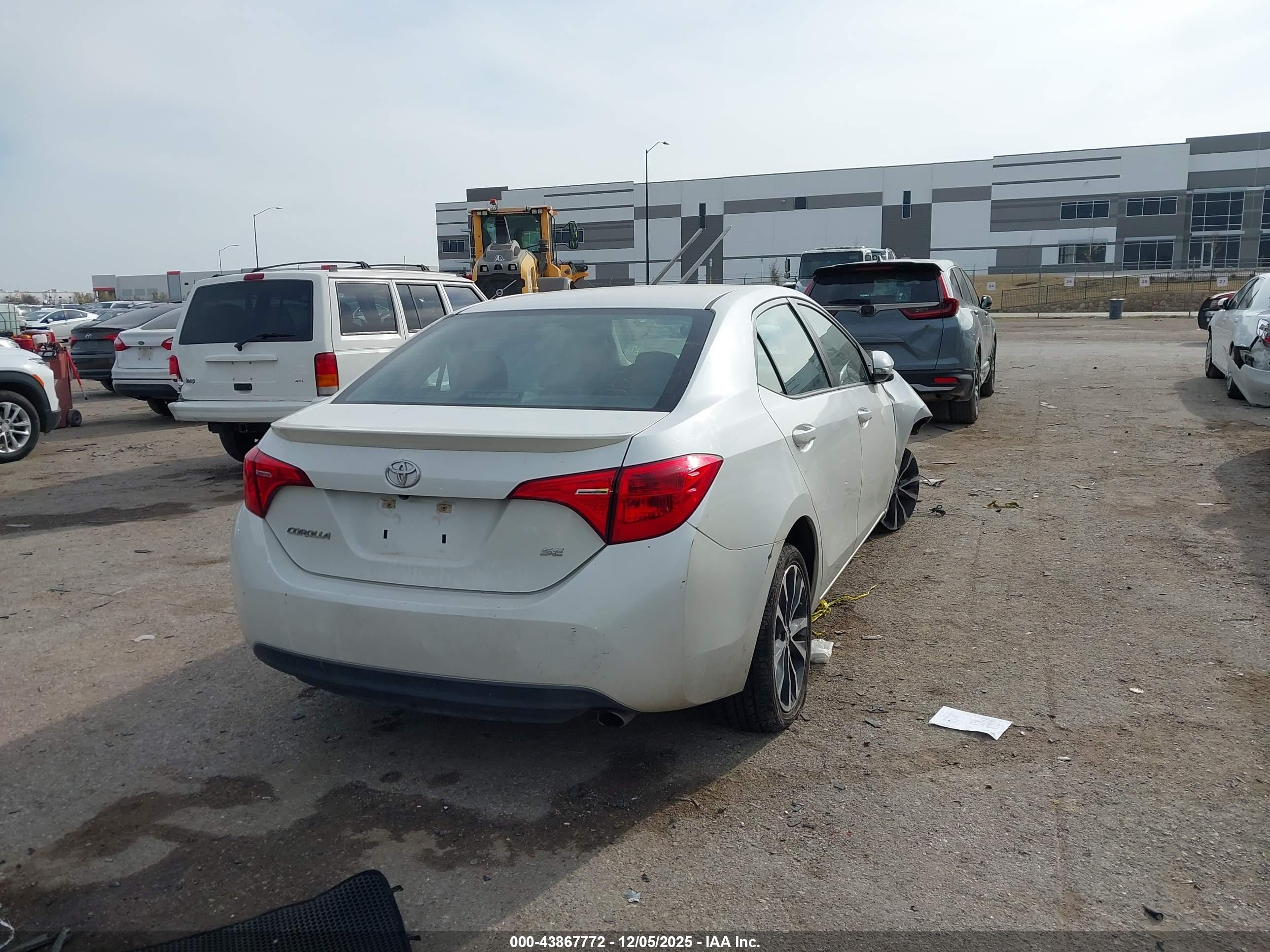TOYOTA COROLLA image 4