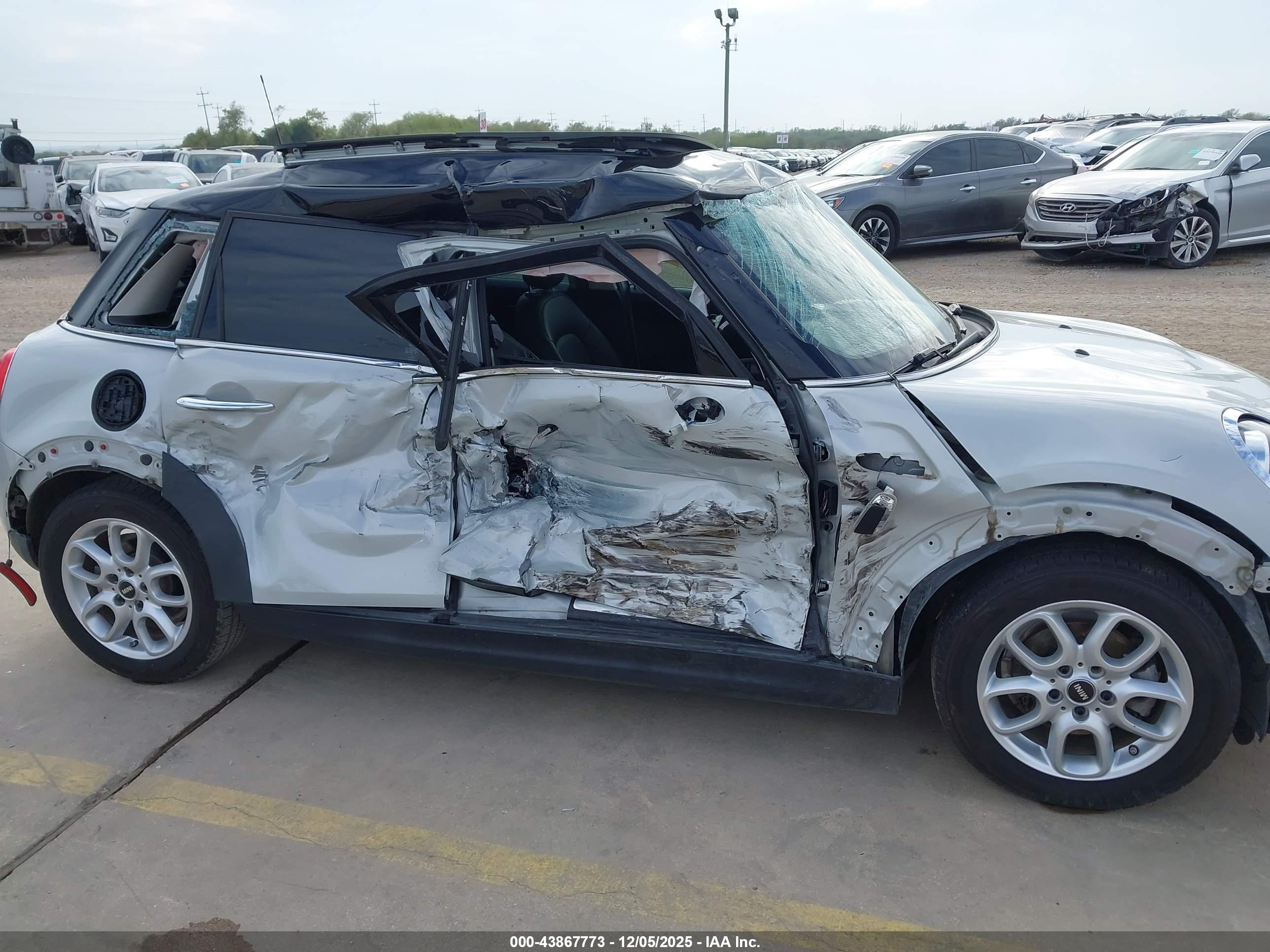 MINI HARDTOP image 6