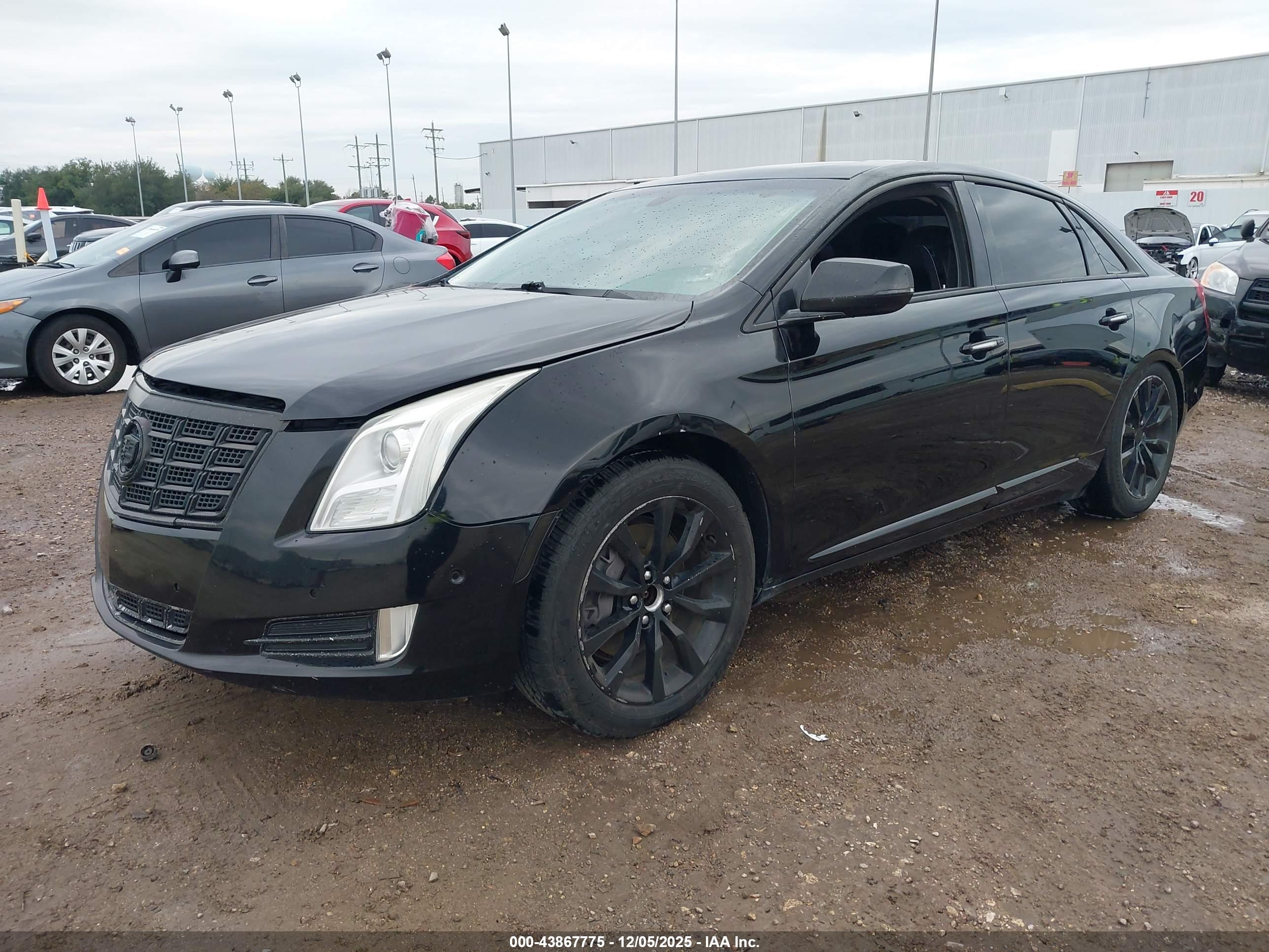 CADILLAC XTS image 2
