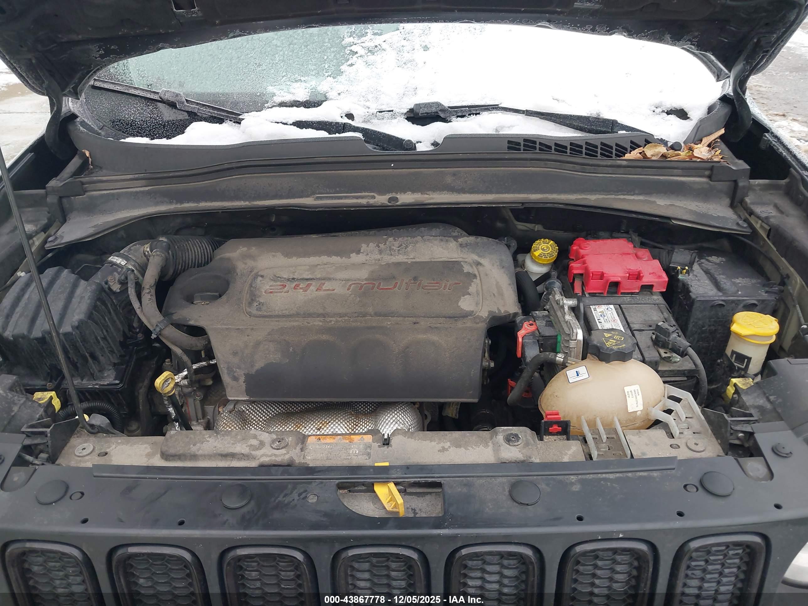 JEEP RENEGADE image 10