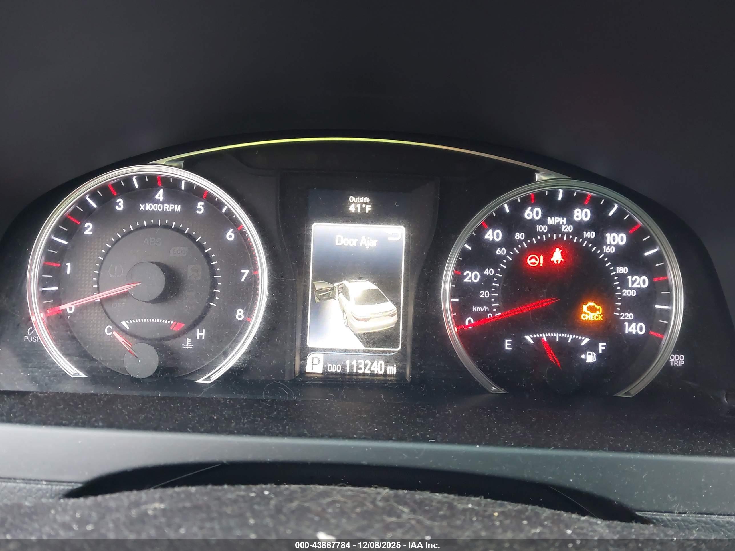 TOYOTA CAMRY image 7