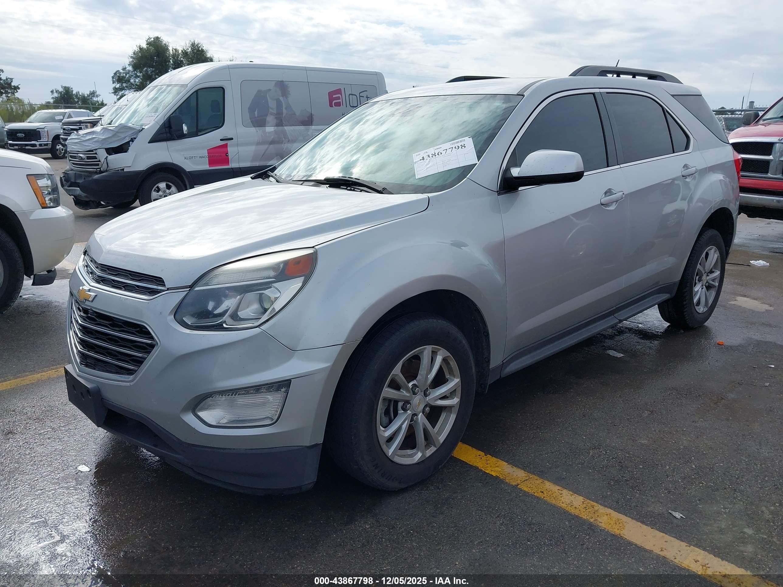 CHEVROLET EQUINOX image 2