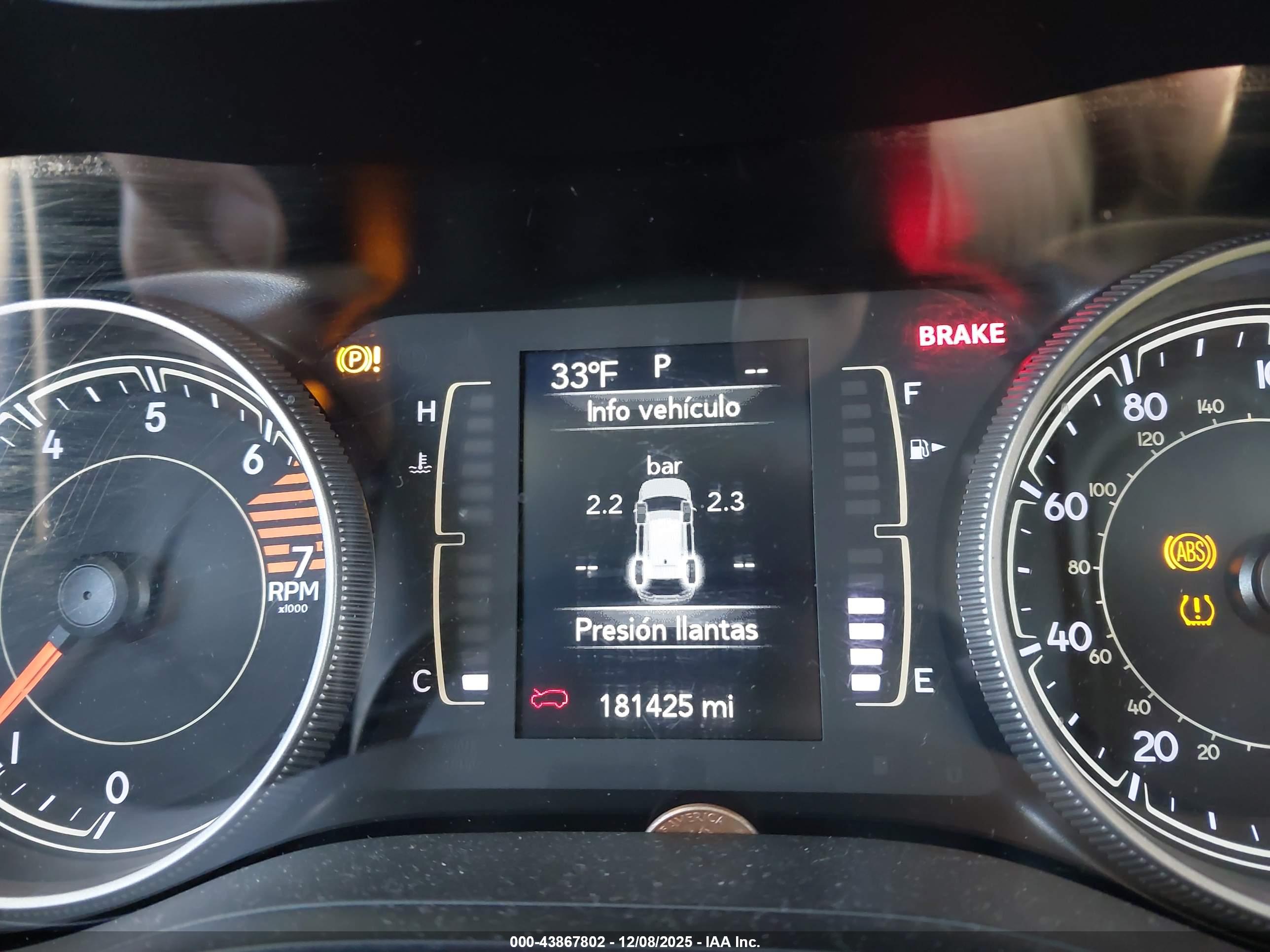 JEEP CHEROKEE image 7