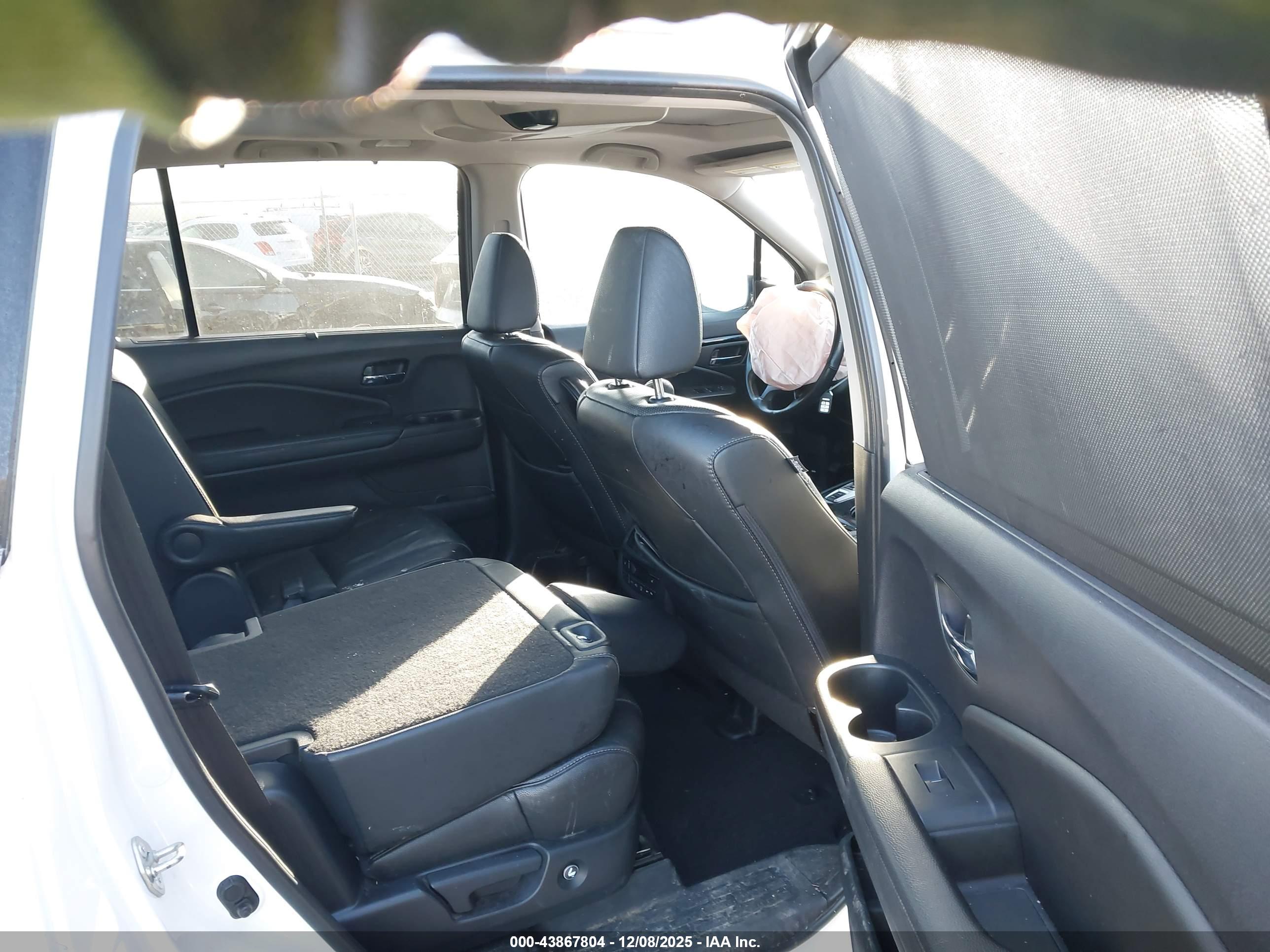 HONDA PILOT image 8