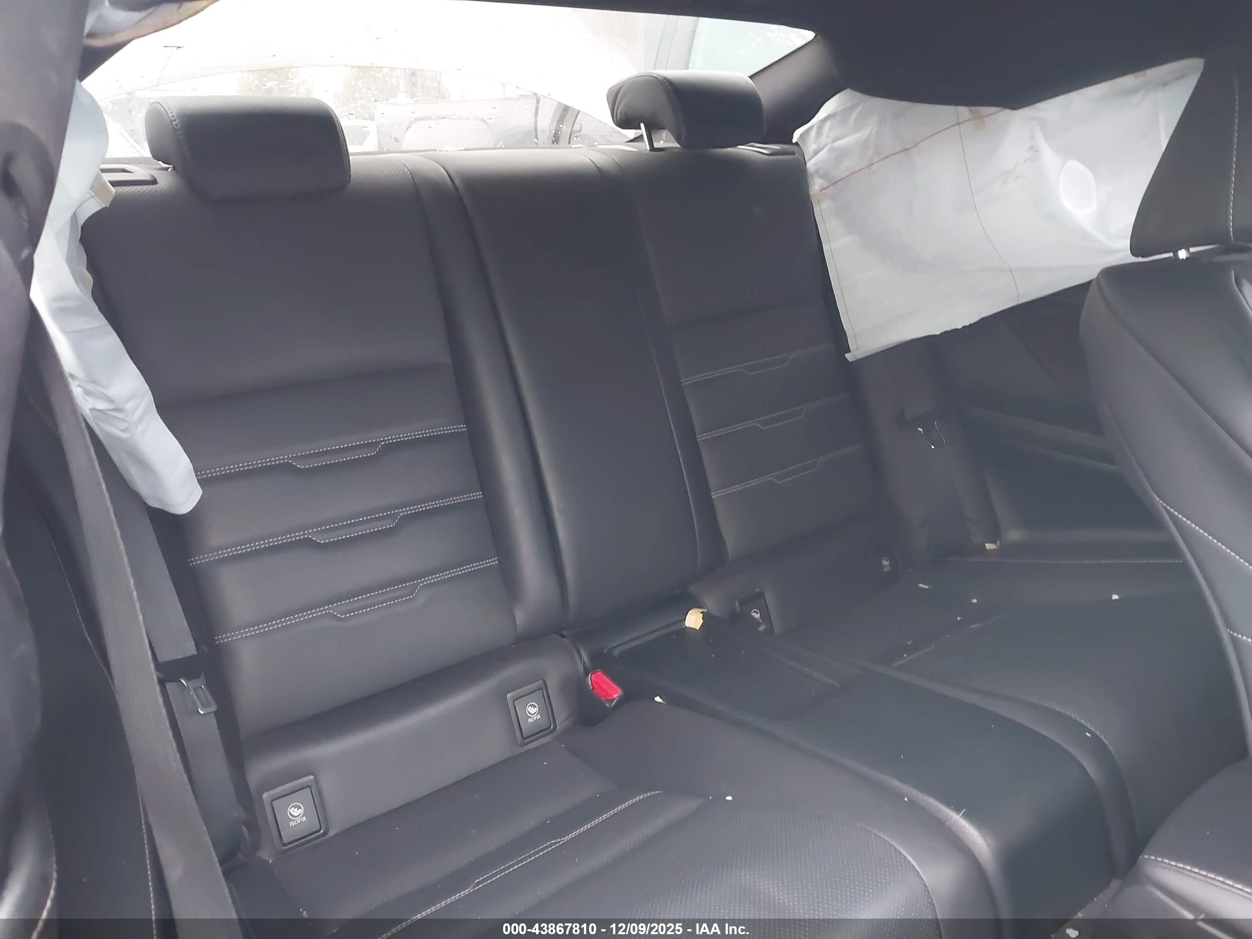 LEXUS RC image 8