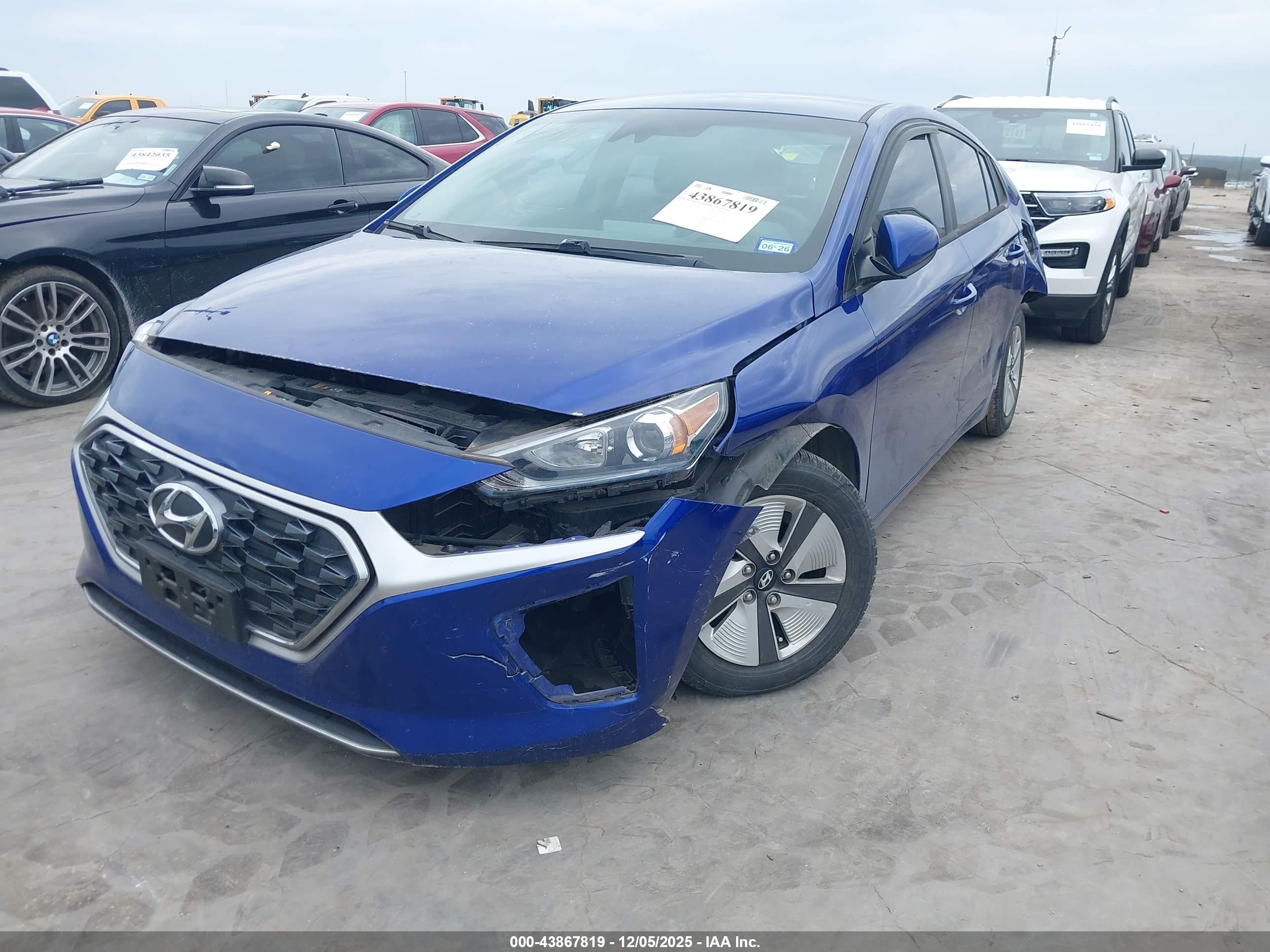 HYUNDAI IONIQ image 2