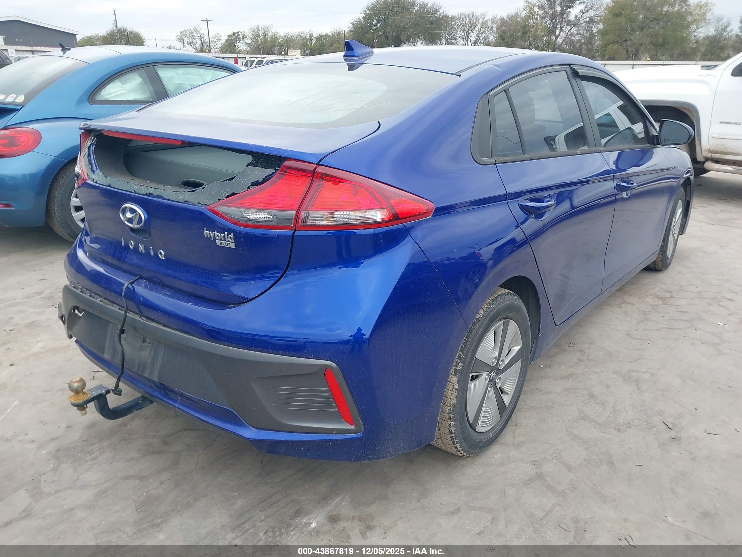 HYUNDAI IONIQ image 4