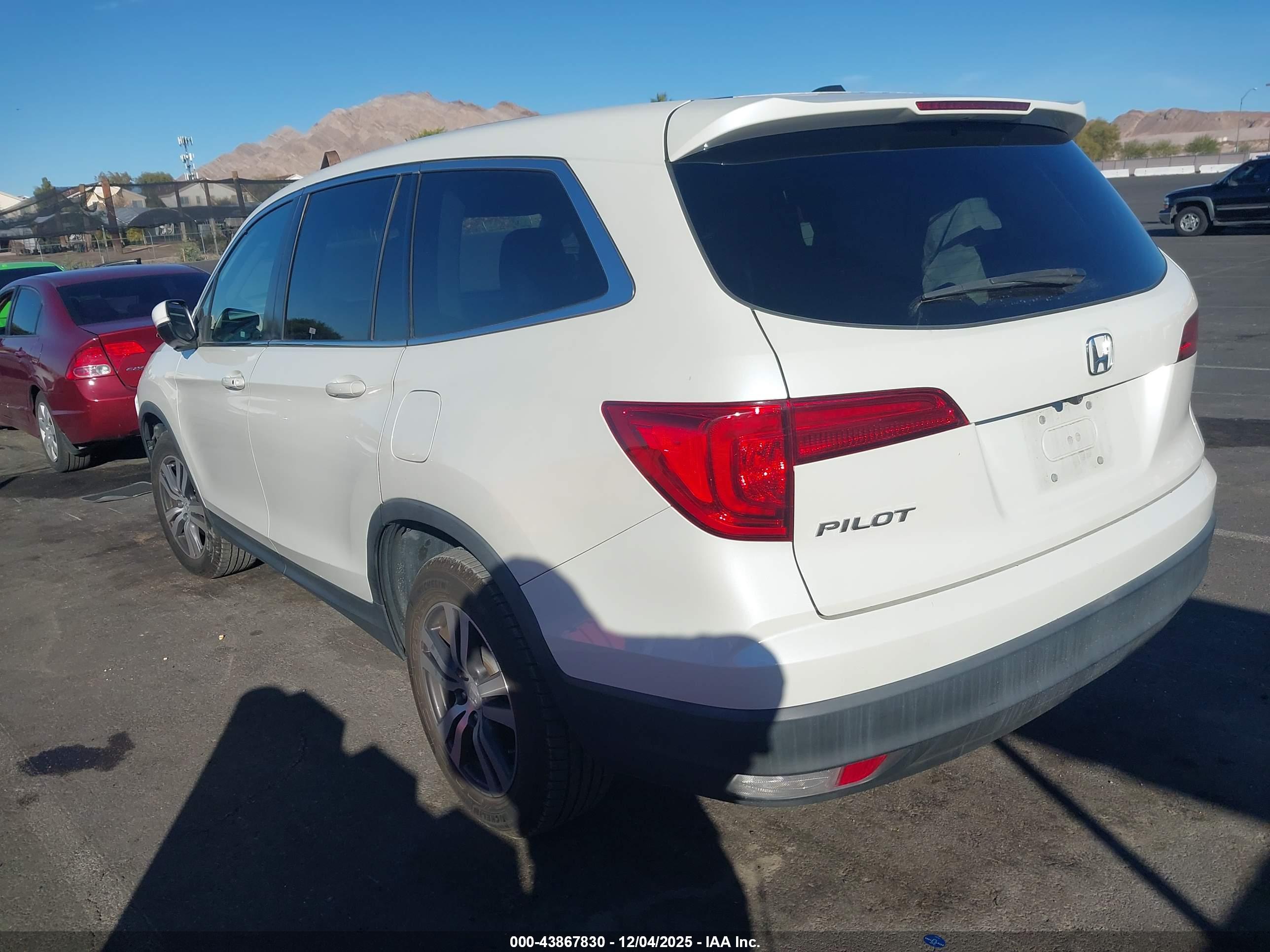 HONDA PILOT image 3