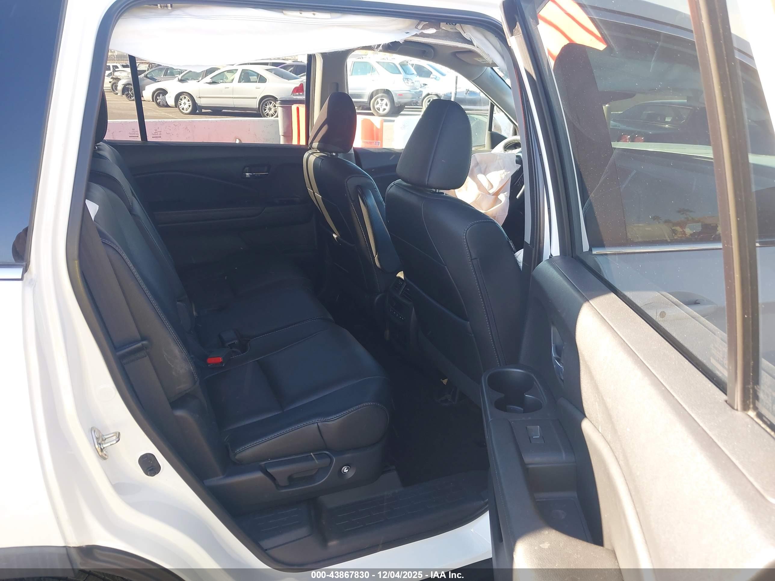 HONDA PILOT image 8