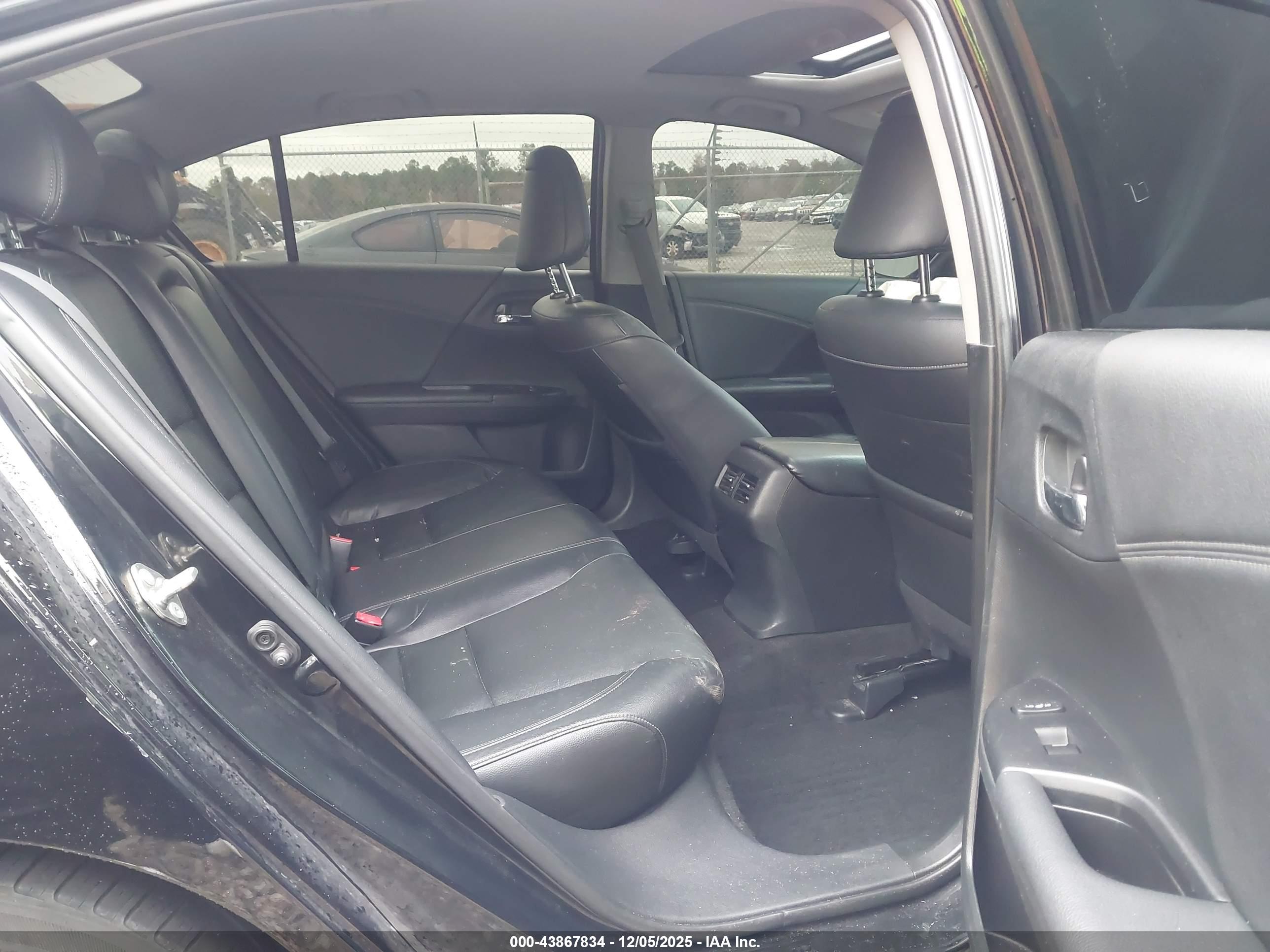 HONDA ACCORD image 8