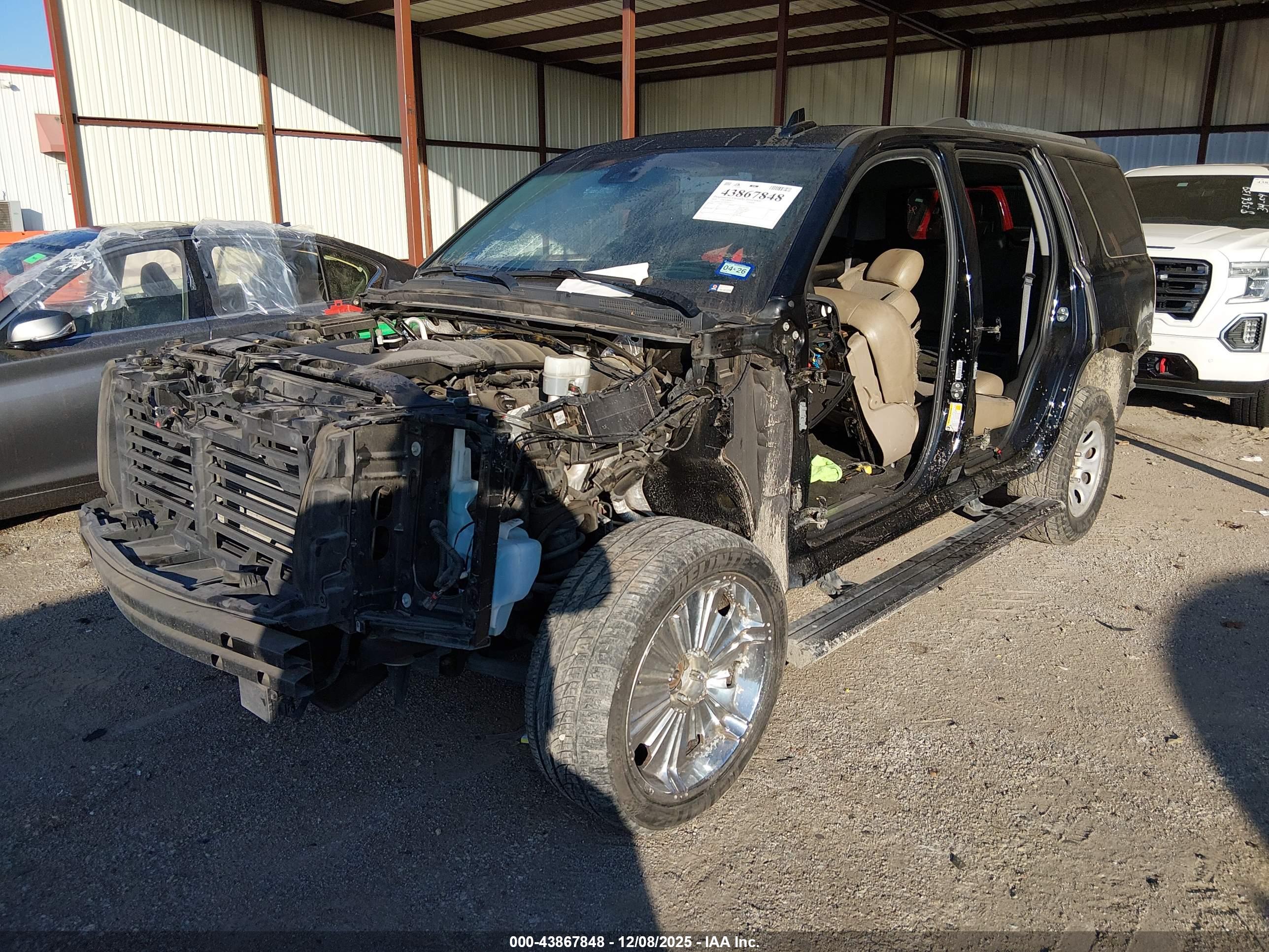 CHEVROLET TAHOE image 2