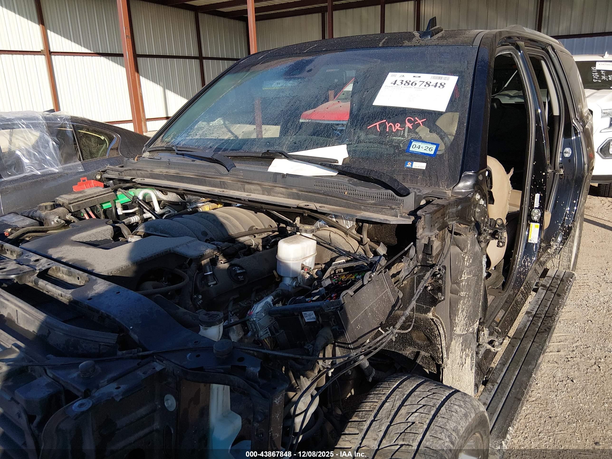 CHEVROLET TAHOE image 6