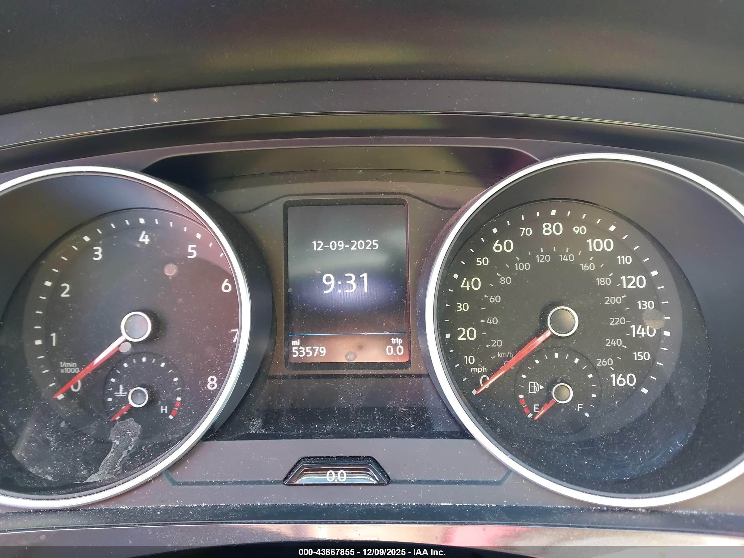 VOLKSWAGEN TIGUAN image 7
