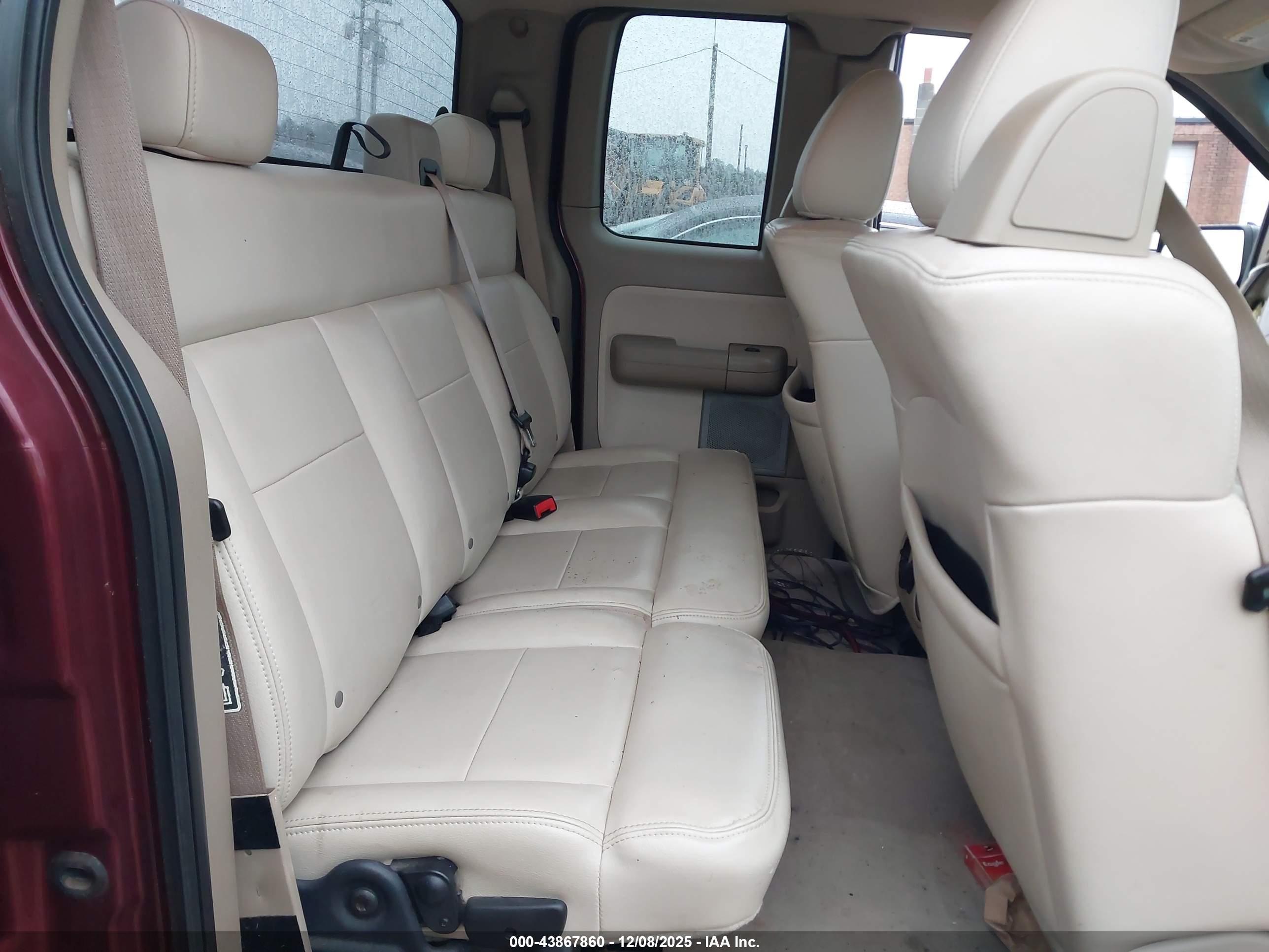 FORD F-150 image 8