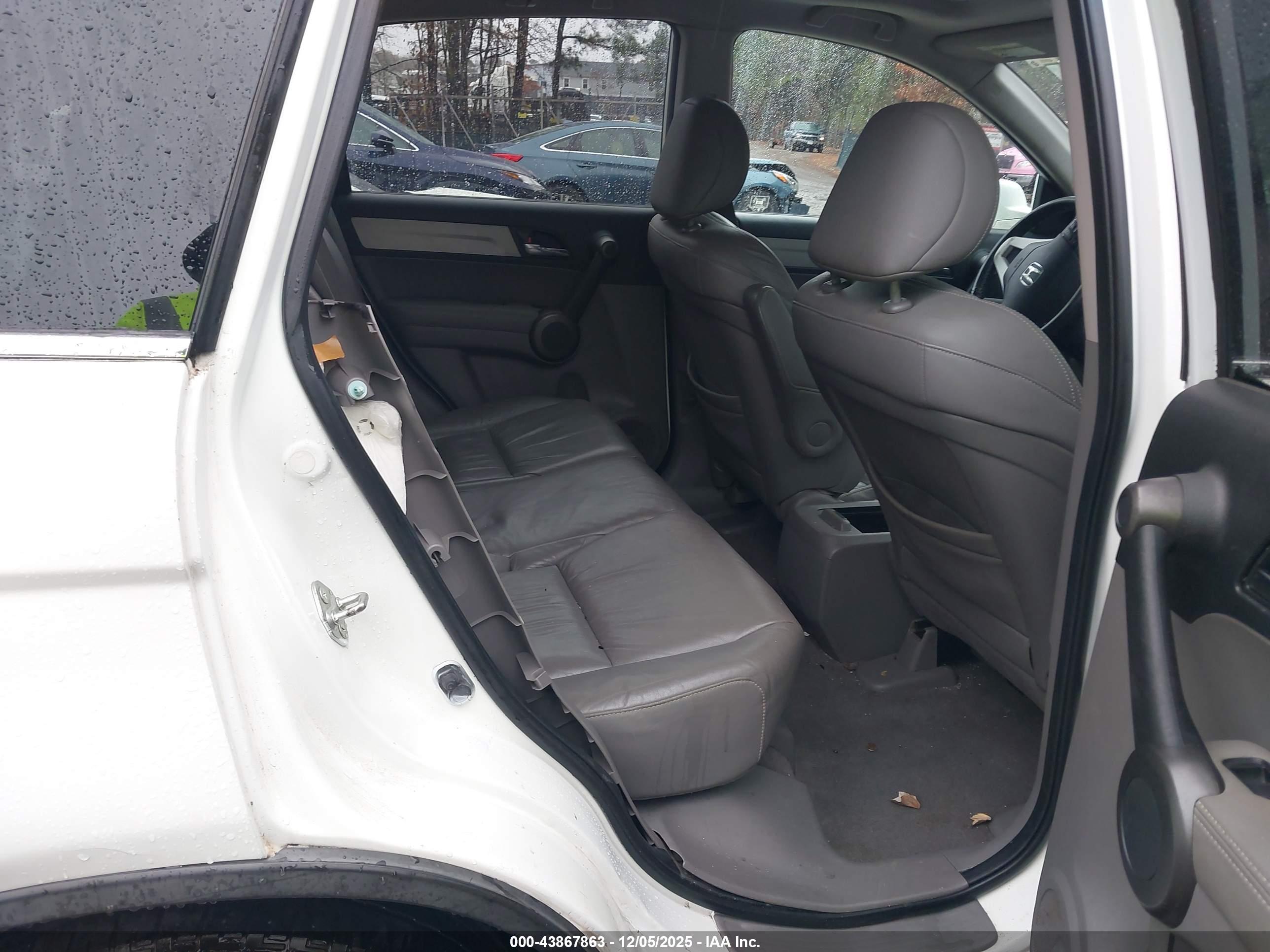 HONDA CR-V image 8