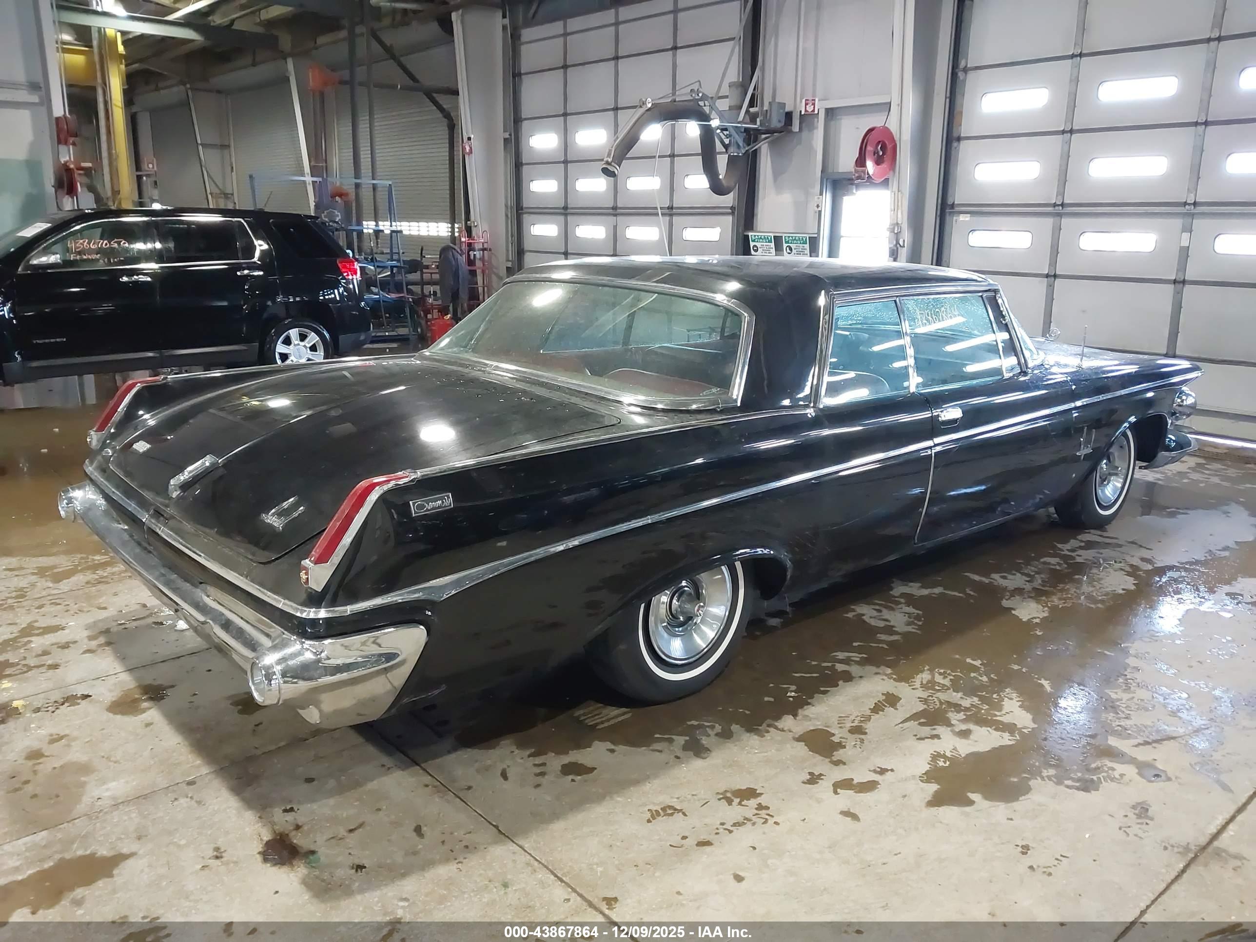 CHRYSLER IMPERIAL image 4