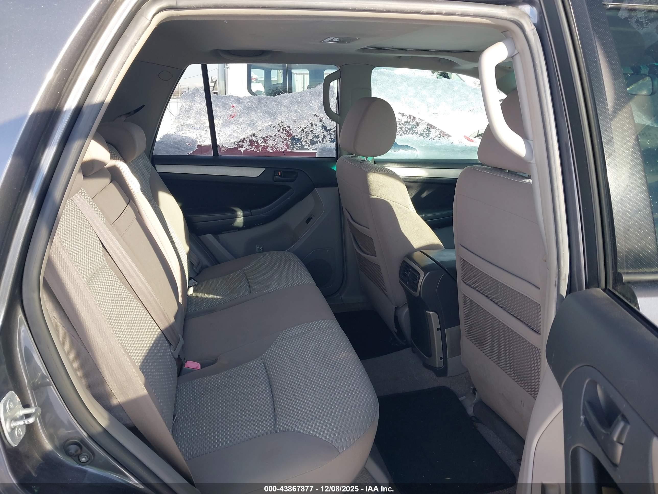 TOYOTA 4RUNNER image 8