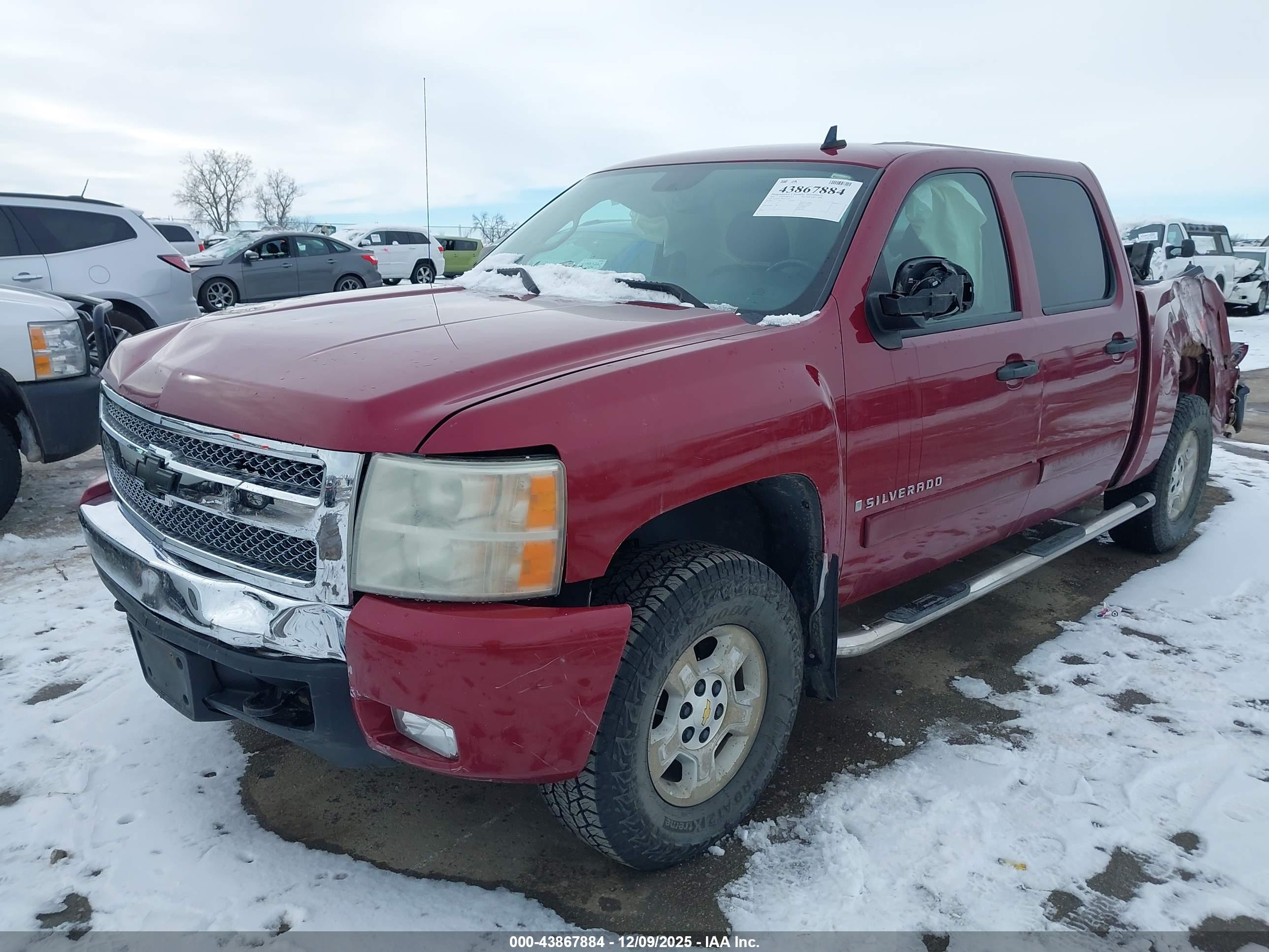 CHEVROLET SILVERADO image 2