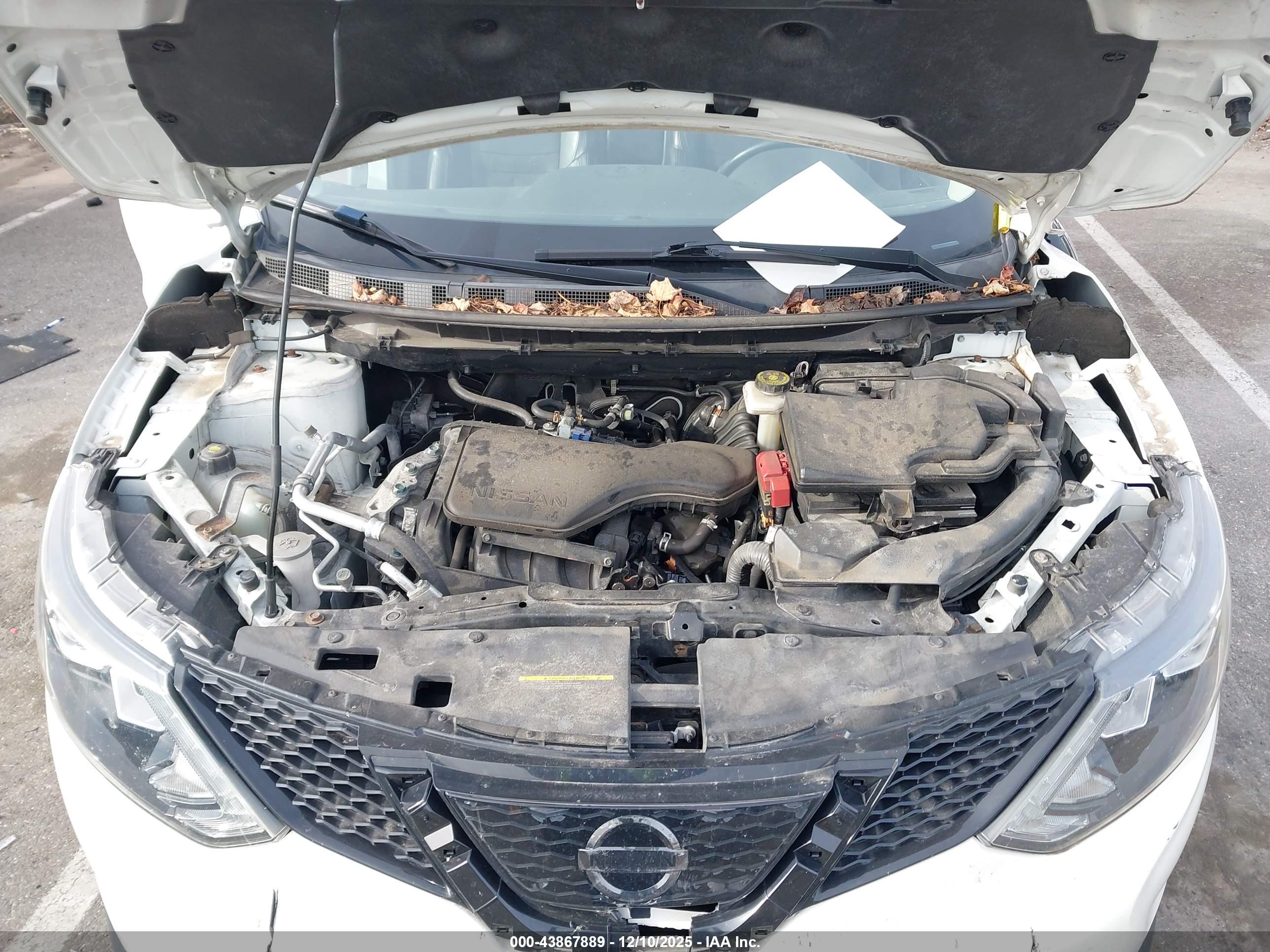NISSAN ROGUE image 10