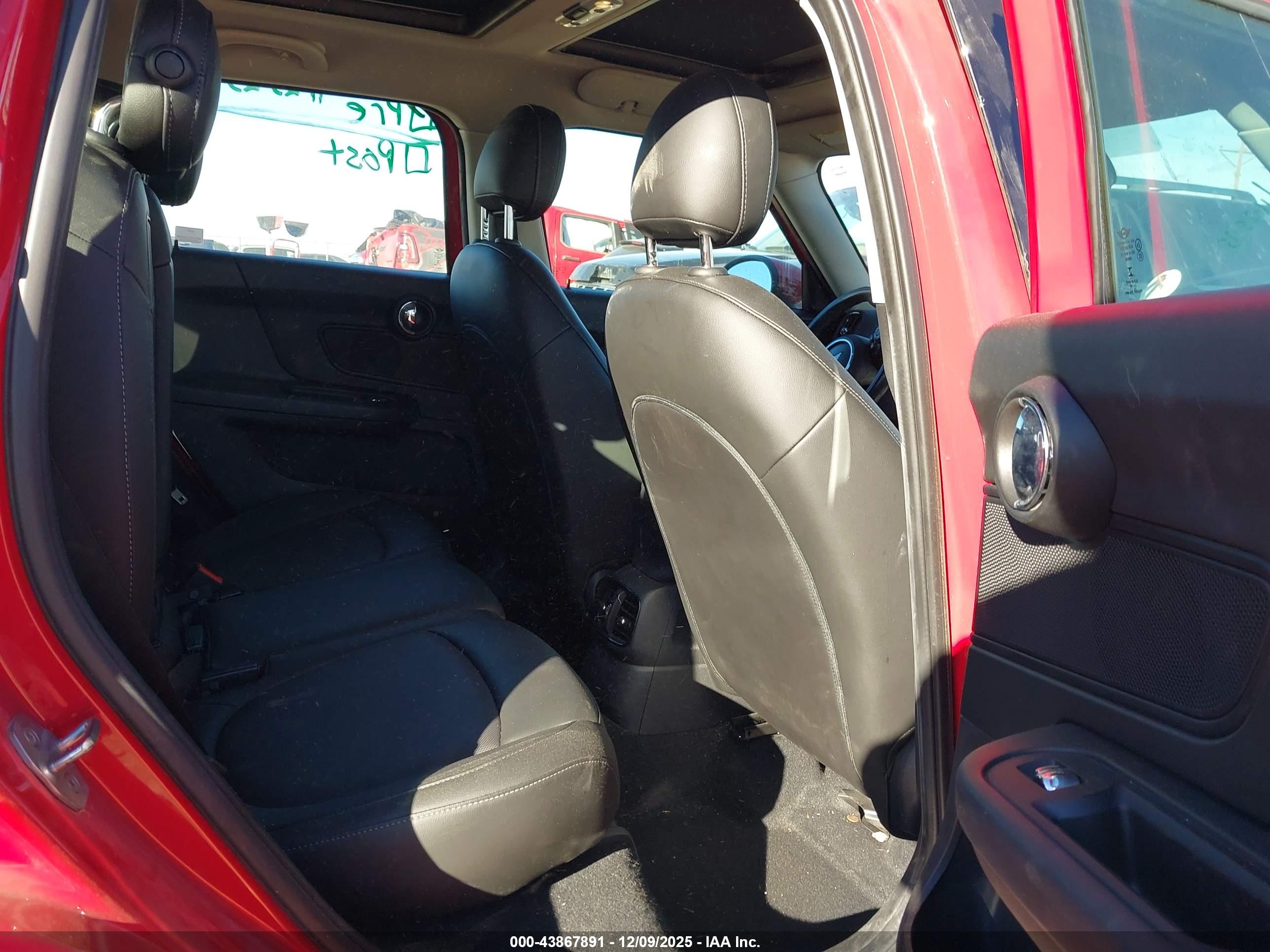 MINI COUNTRYMAN image 8