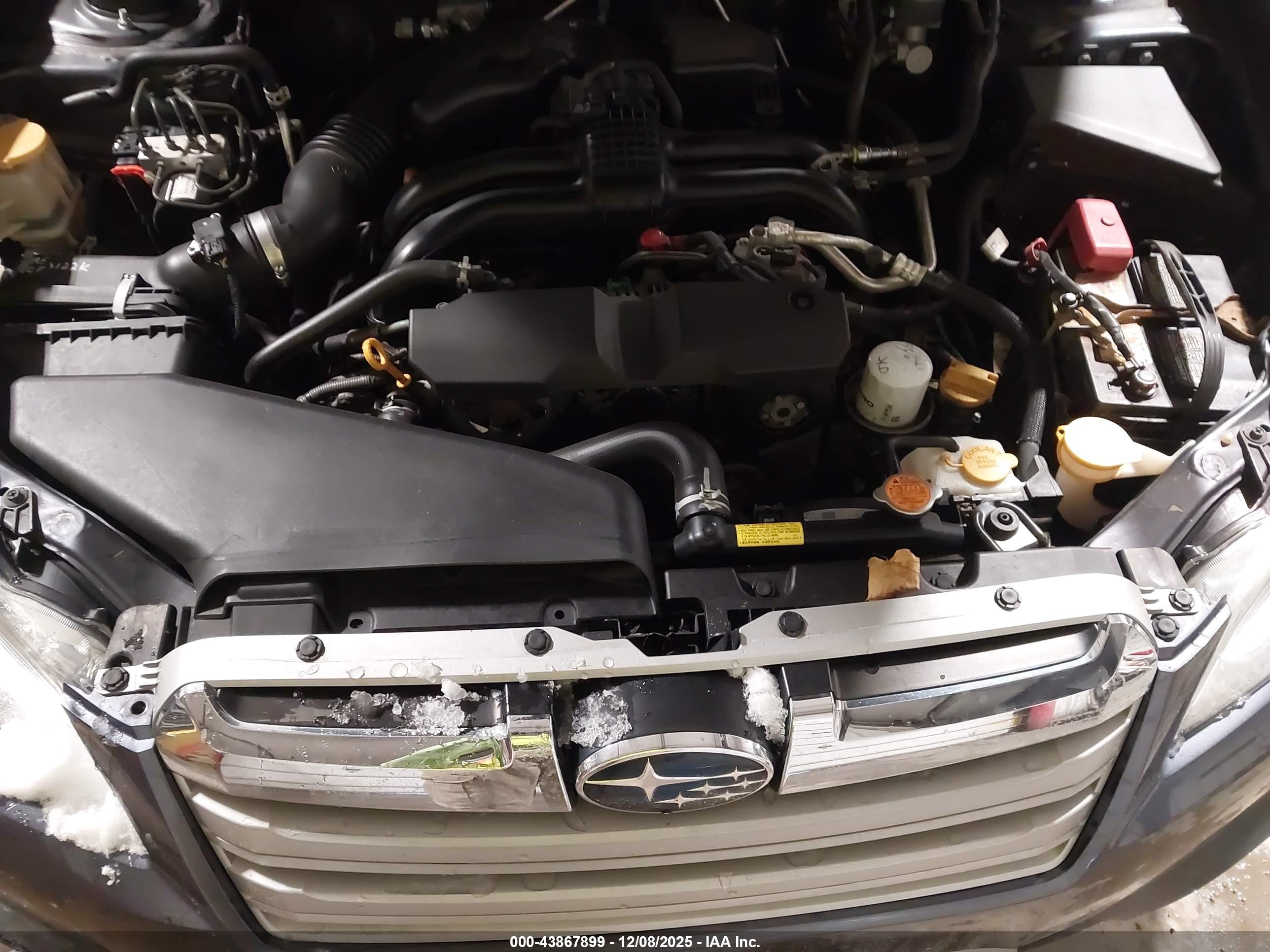 SUBARU OUTBACK image 10