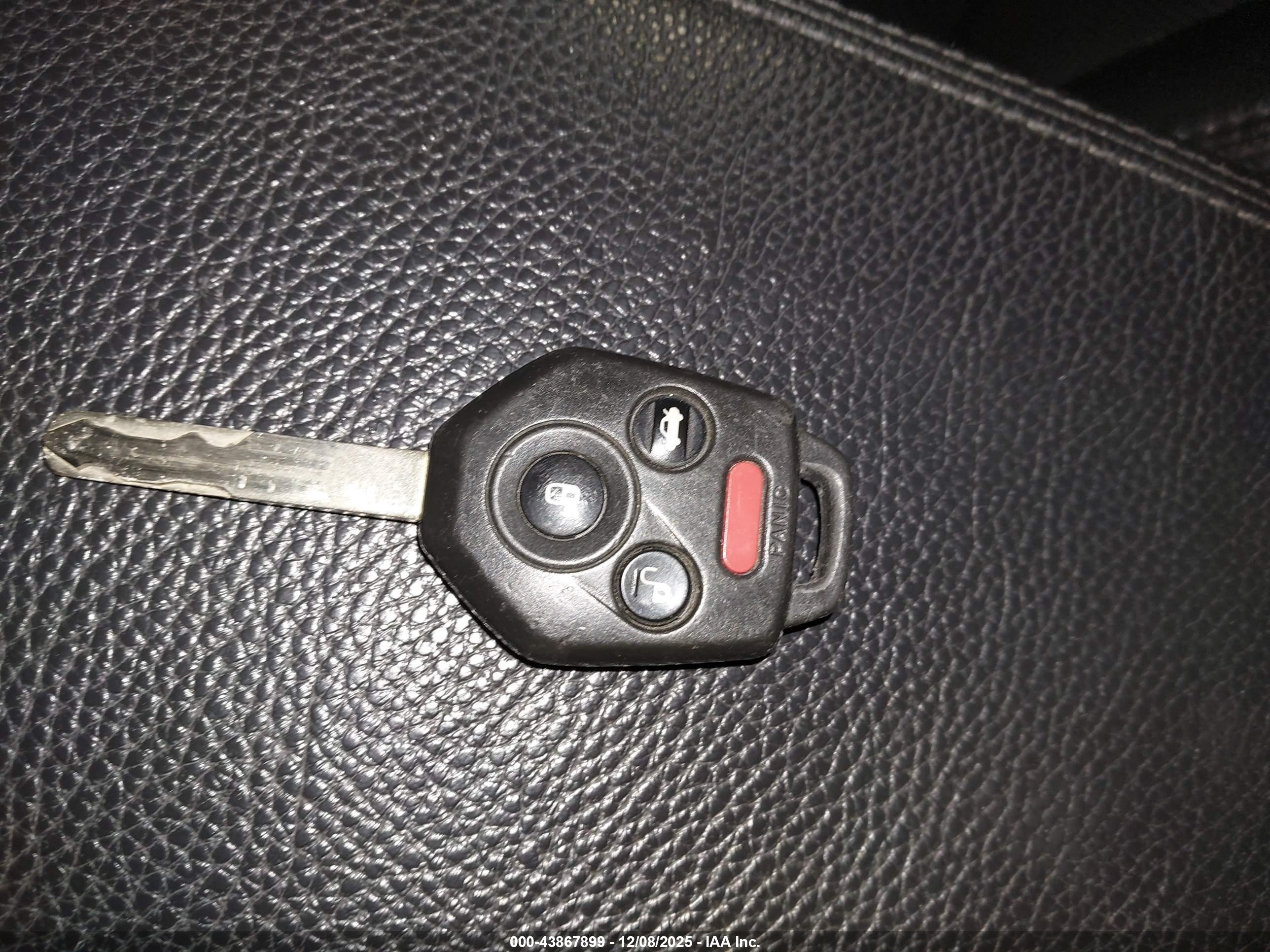 SUBARU OUTBACK image 11