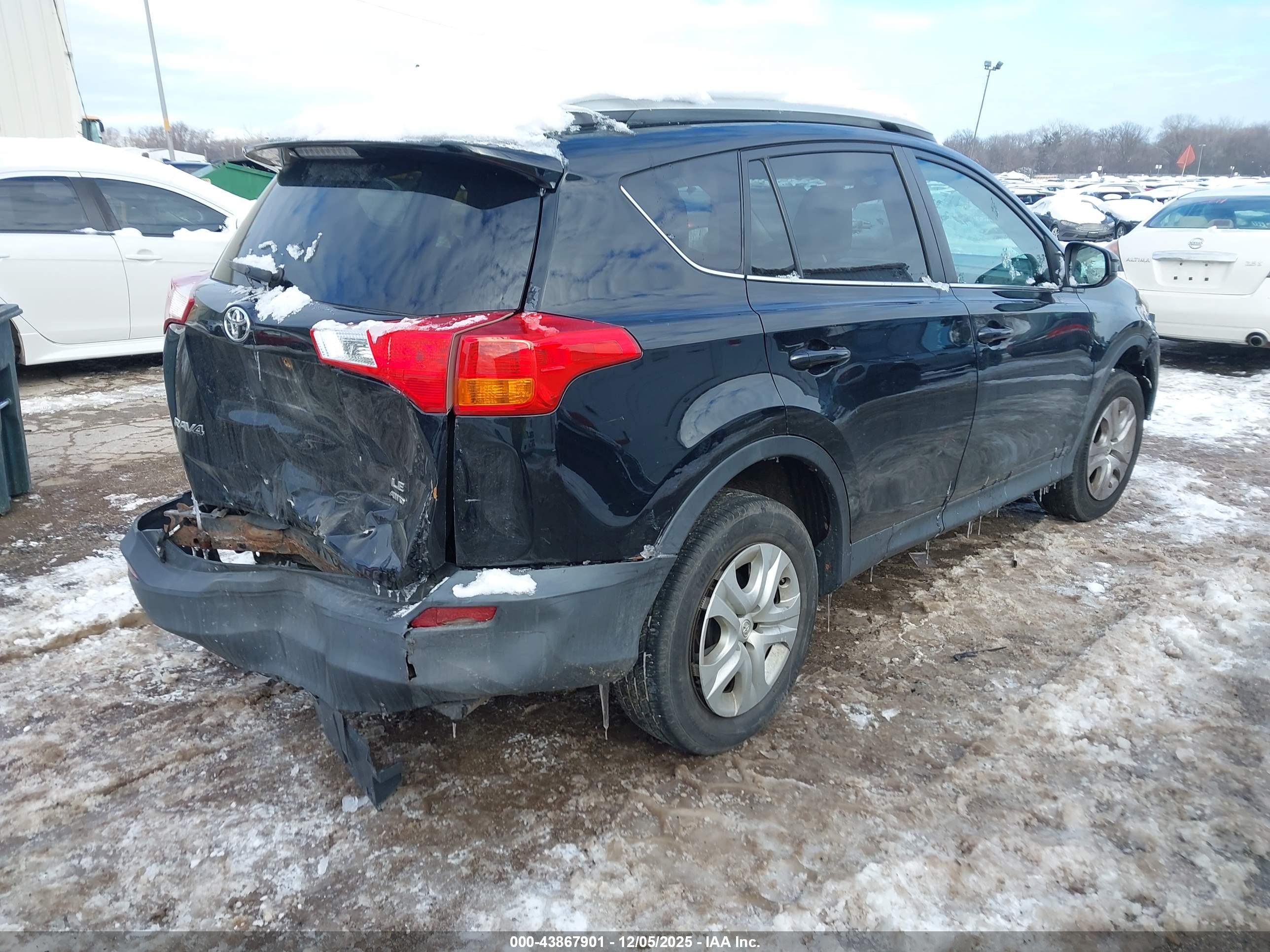 TOYOTA RAV4 image 4