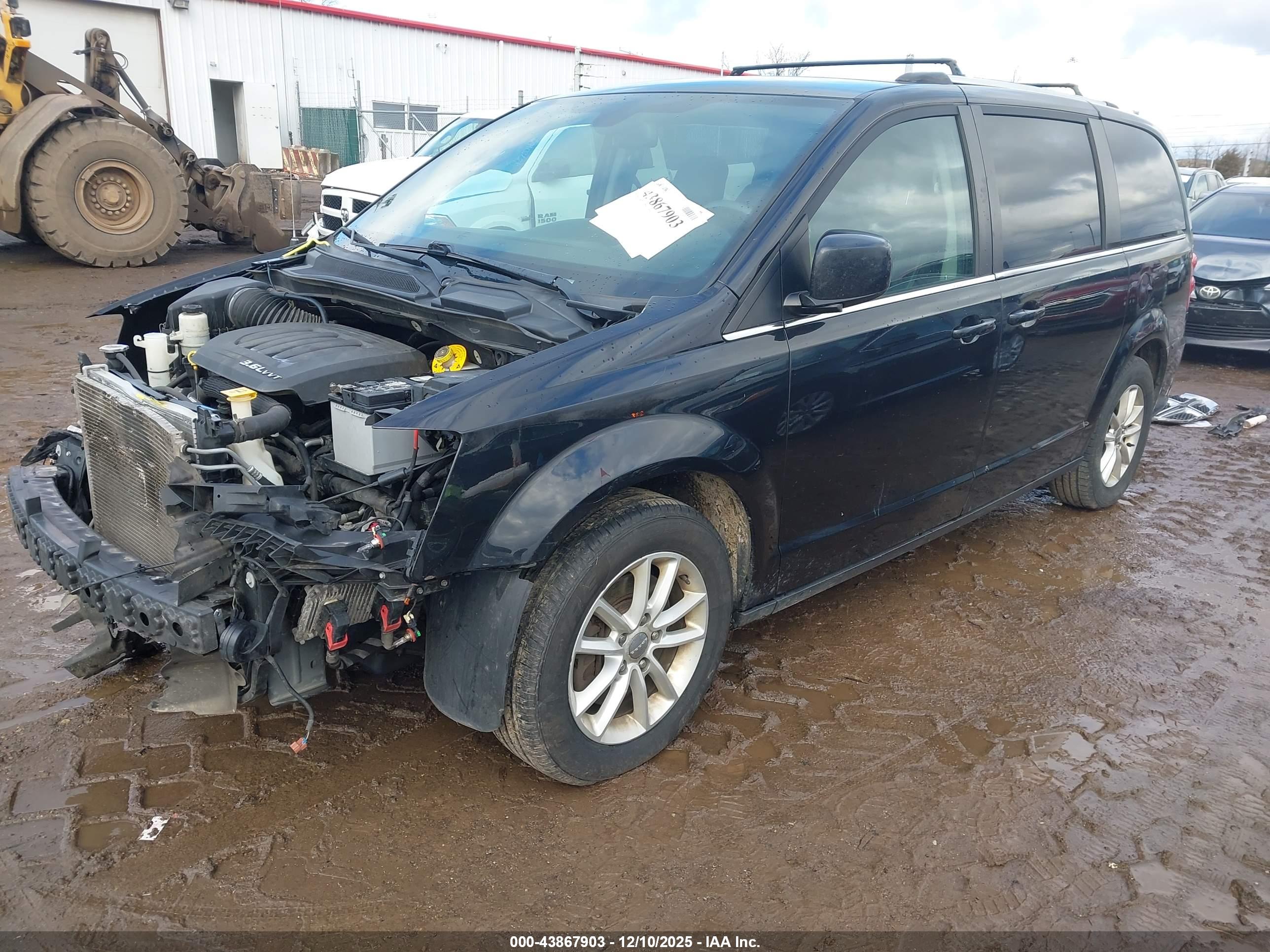 DODGE GRAND image 2