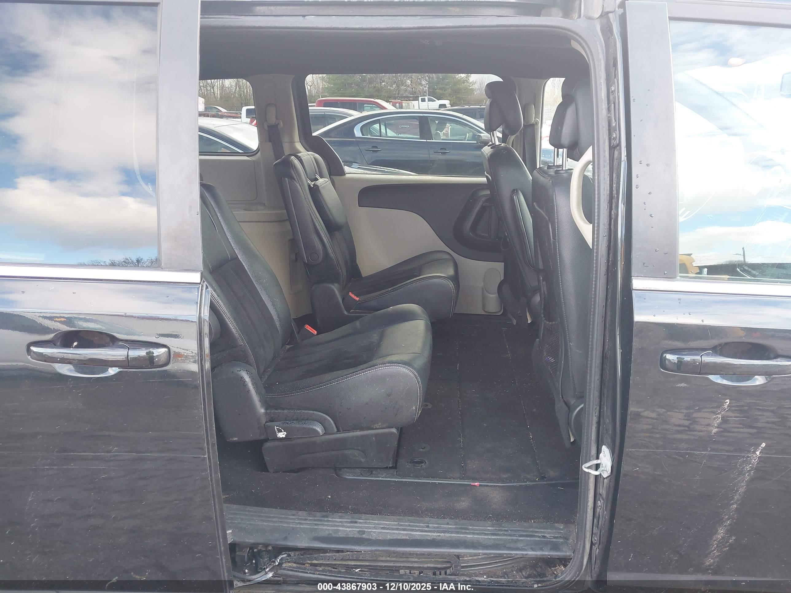 DODGE GRAND image 8