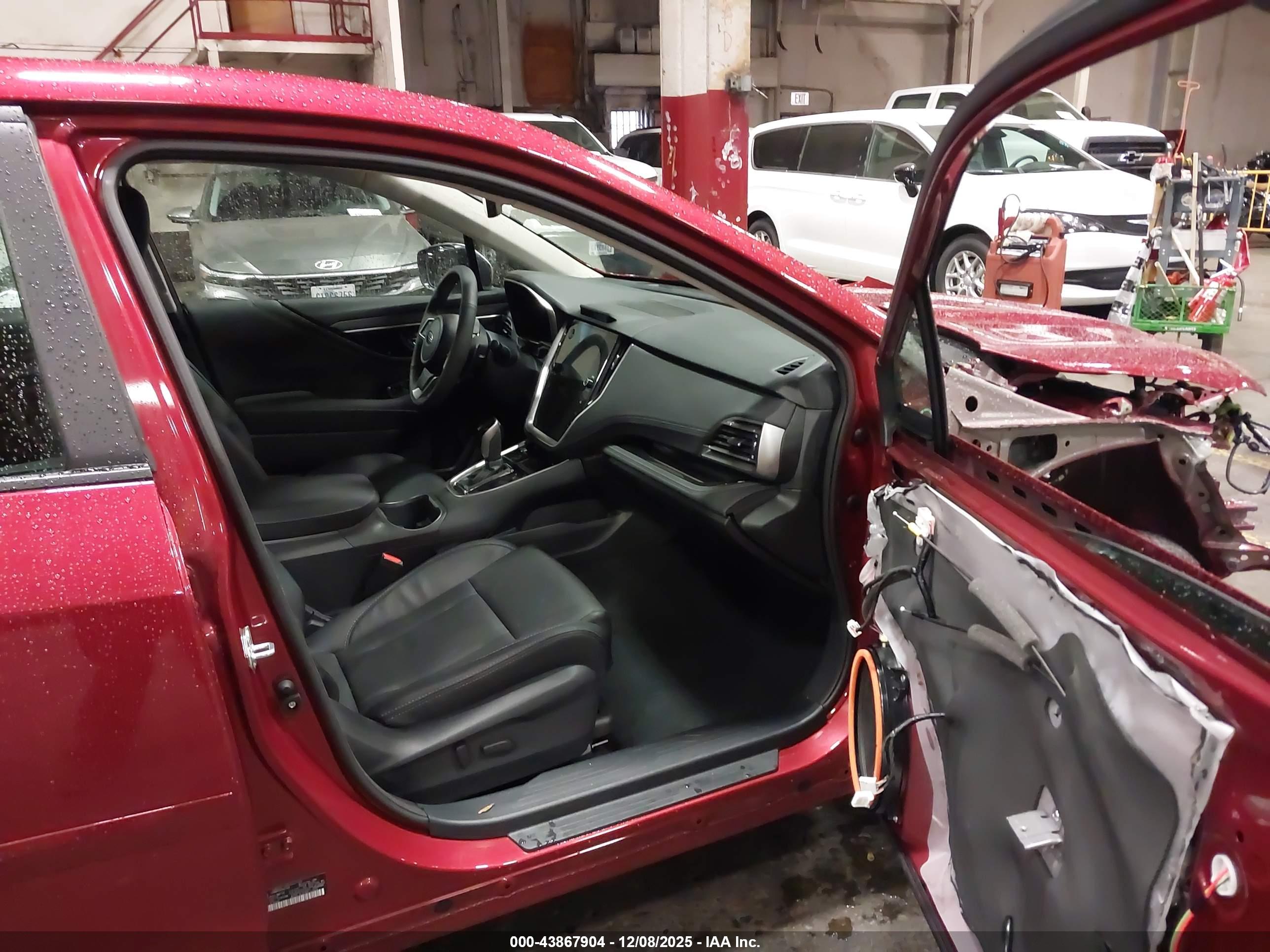 SUBARU LEGACY image 5