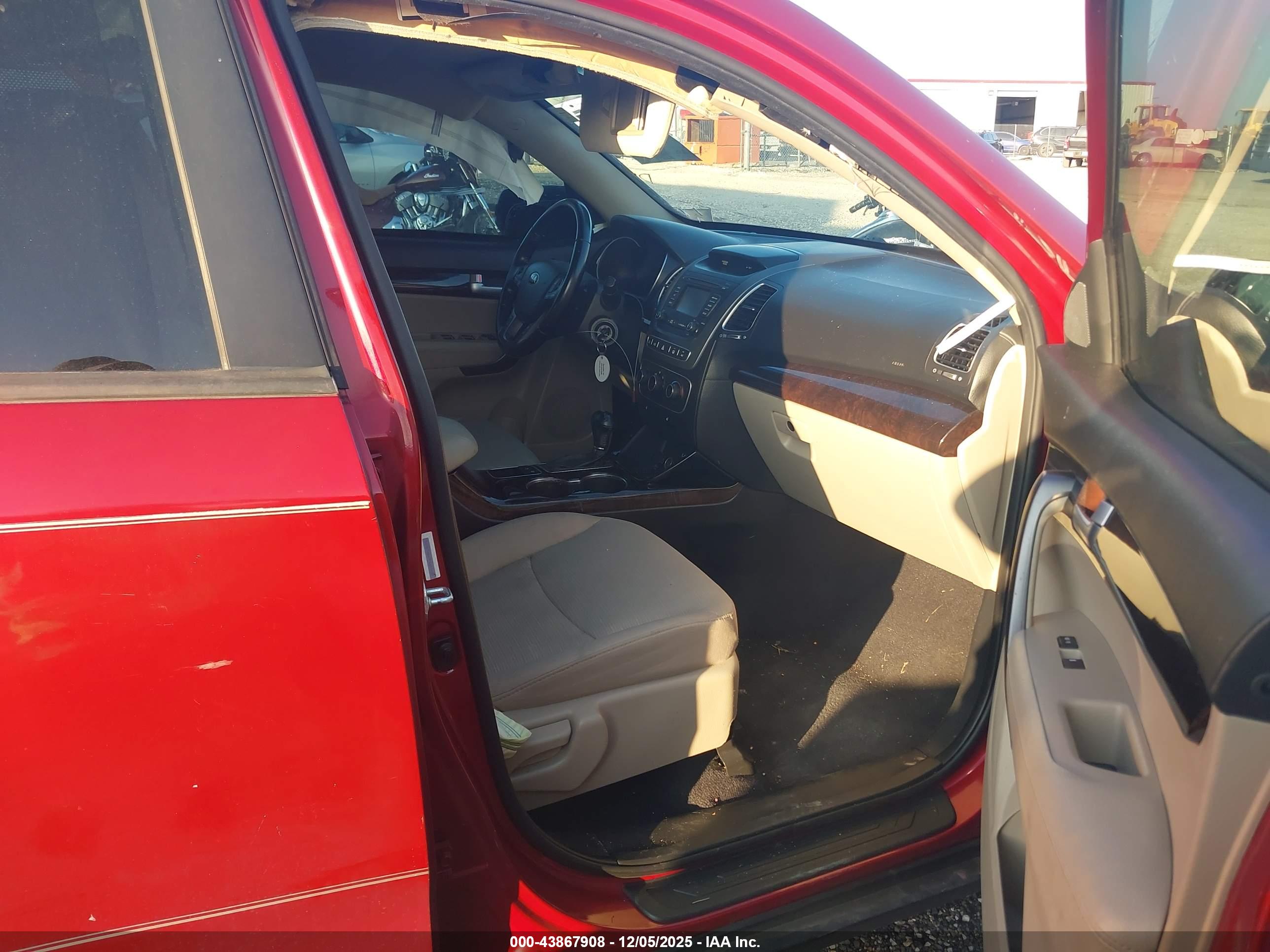KIA SORENTO image 5