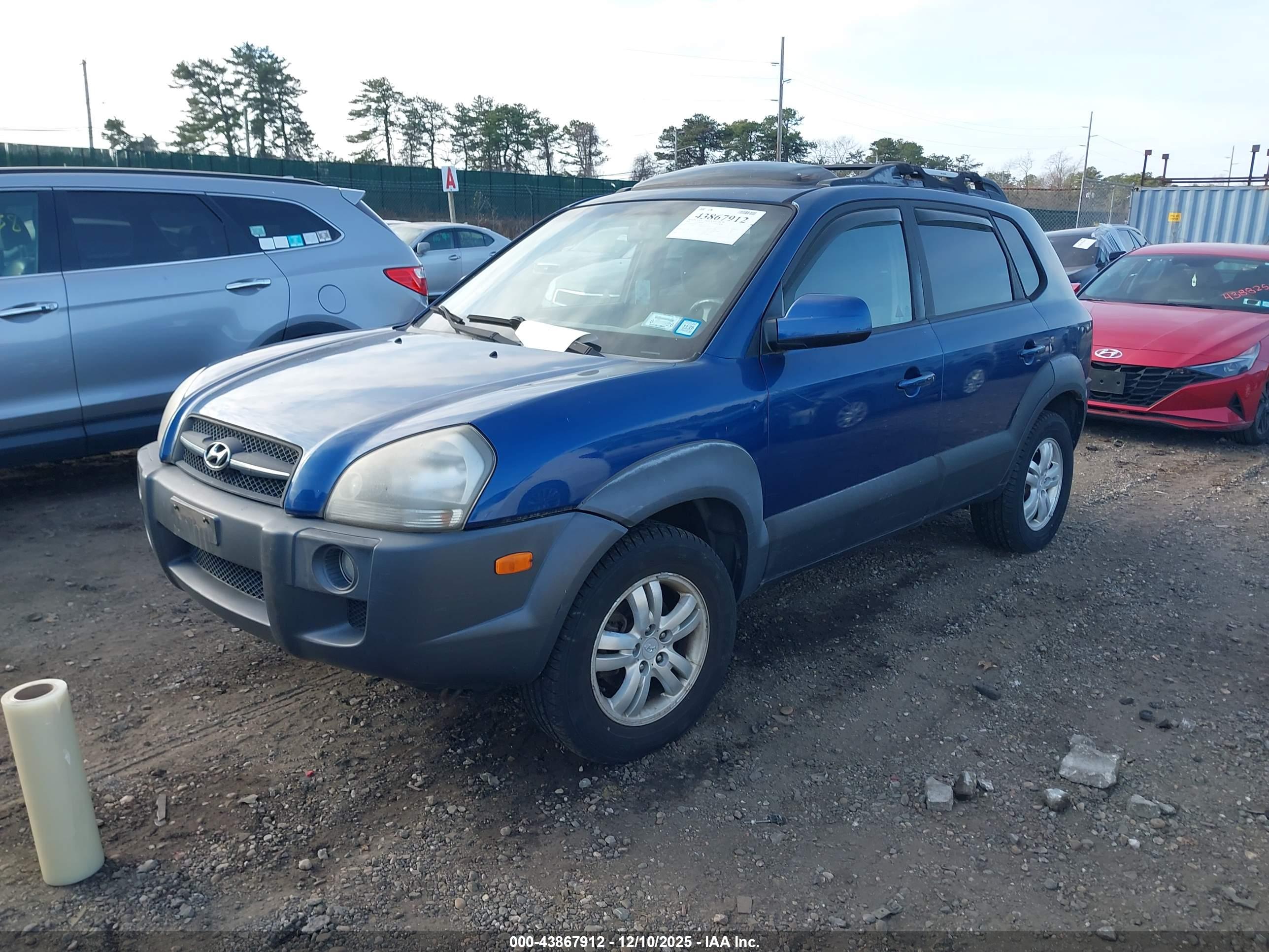 HYUNDAI TUCSON image 2