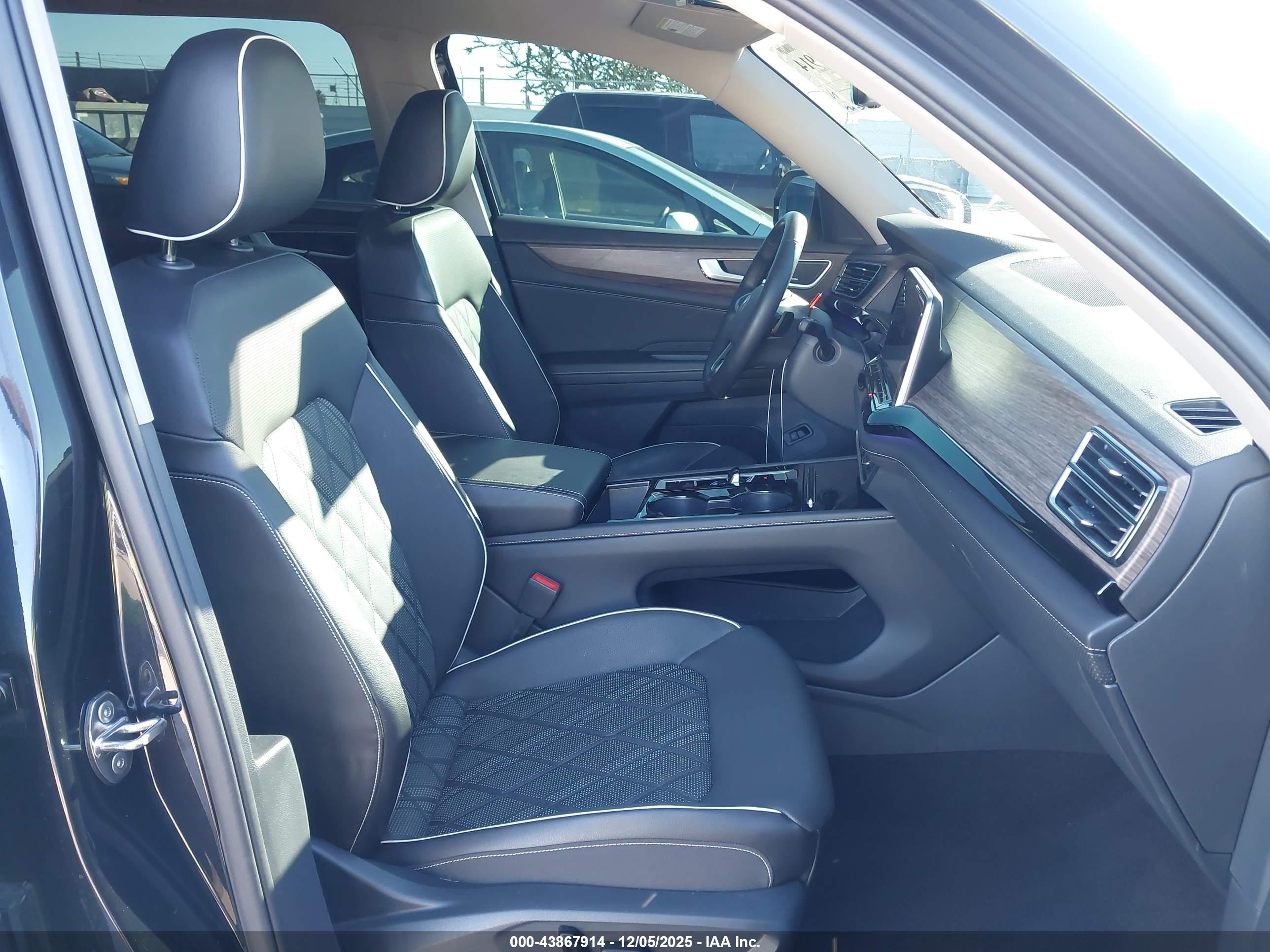 VOLKSWAGEN ATLAS image 5
