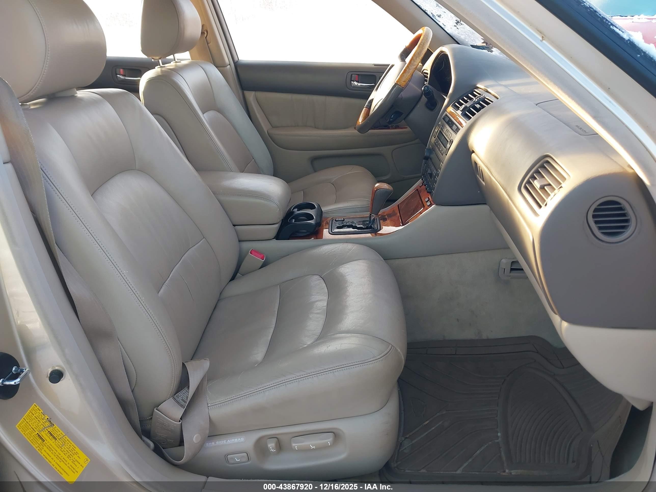 LEXUS LS image 5