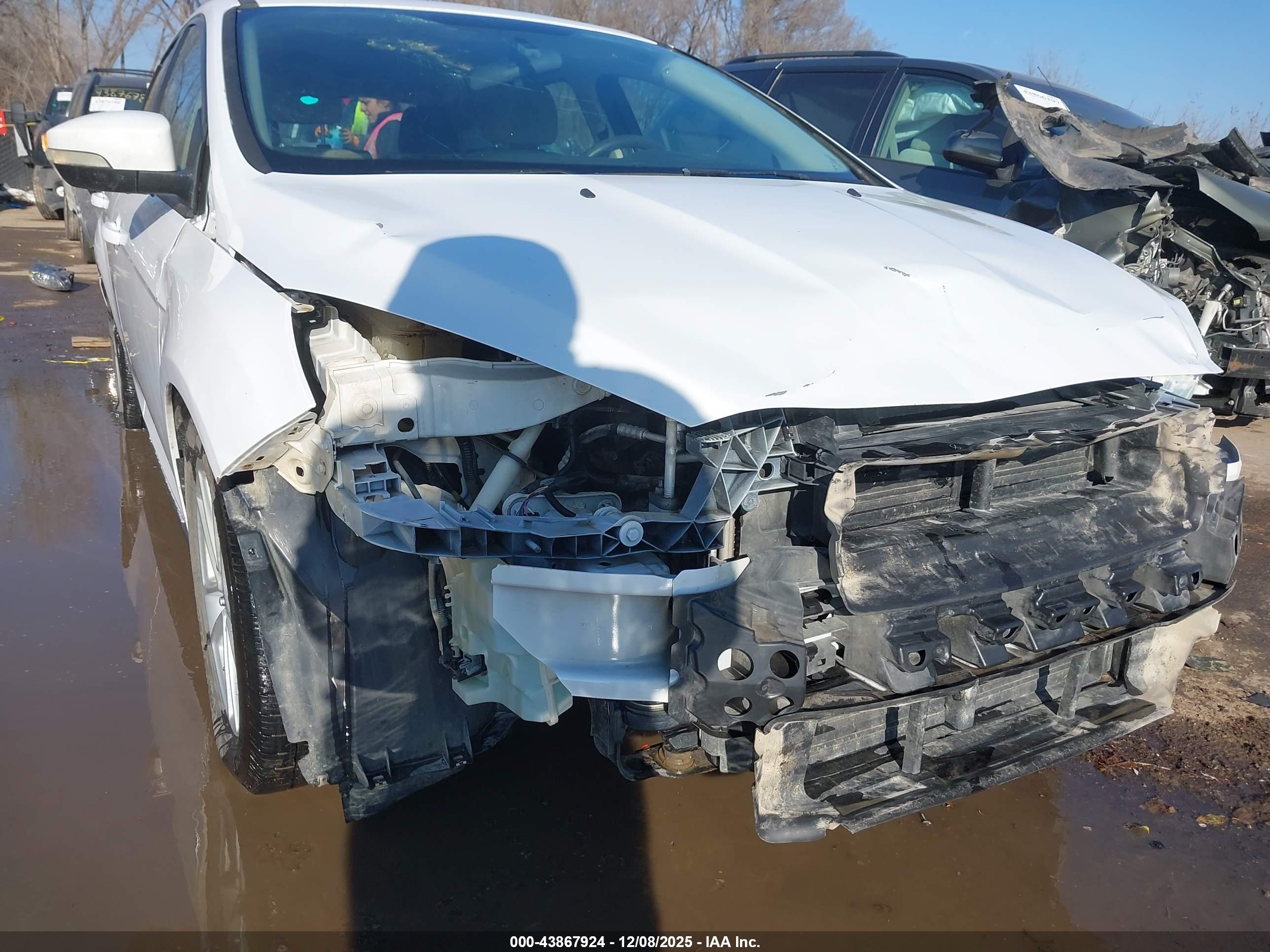 FORD FOCUS image 6