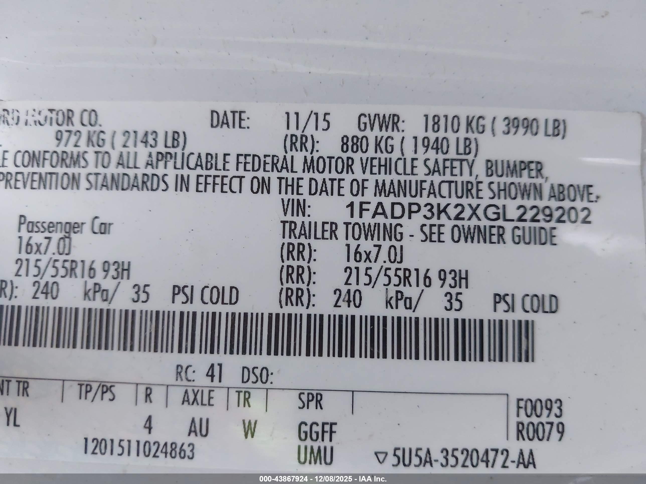FORD FOCUS image 9