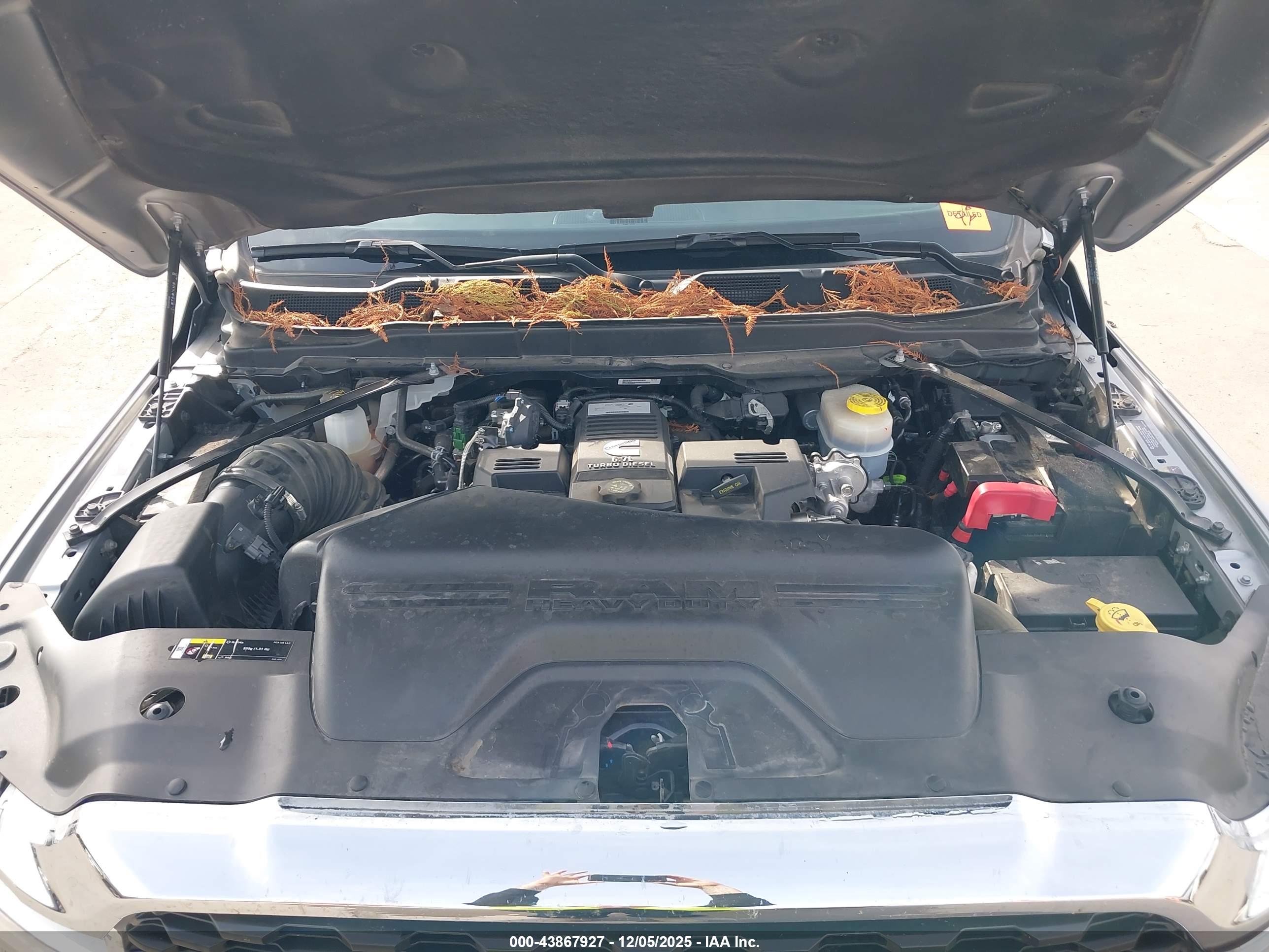 RAM 2500 image 10