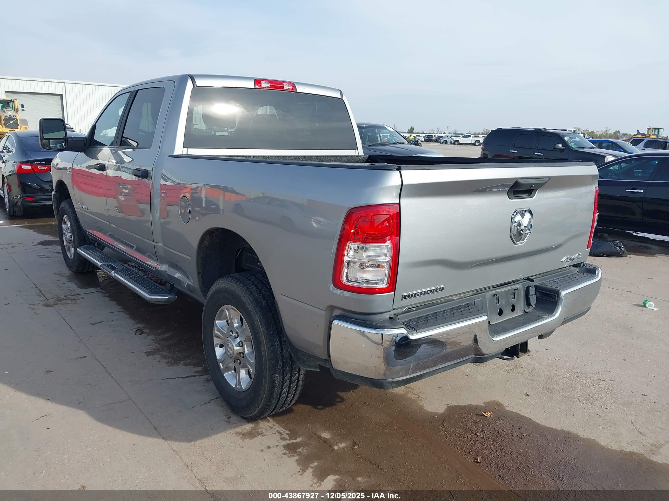 RAM 2500 image 3