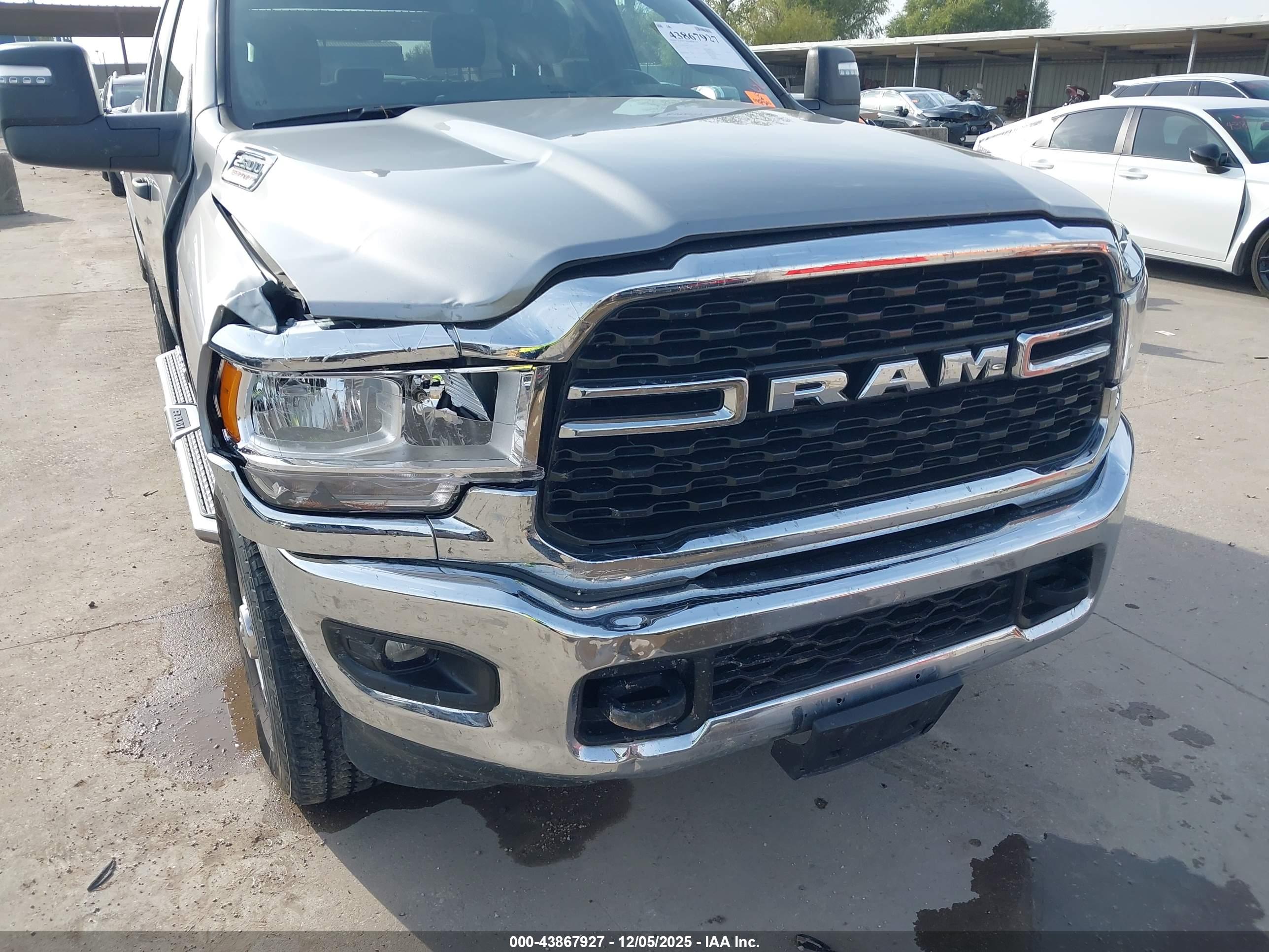RAM 2500 image 6