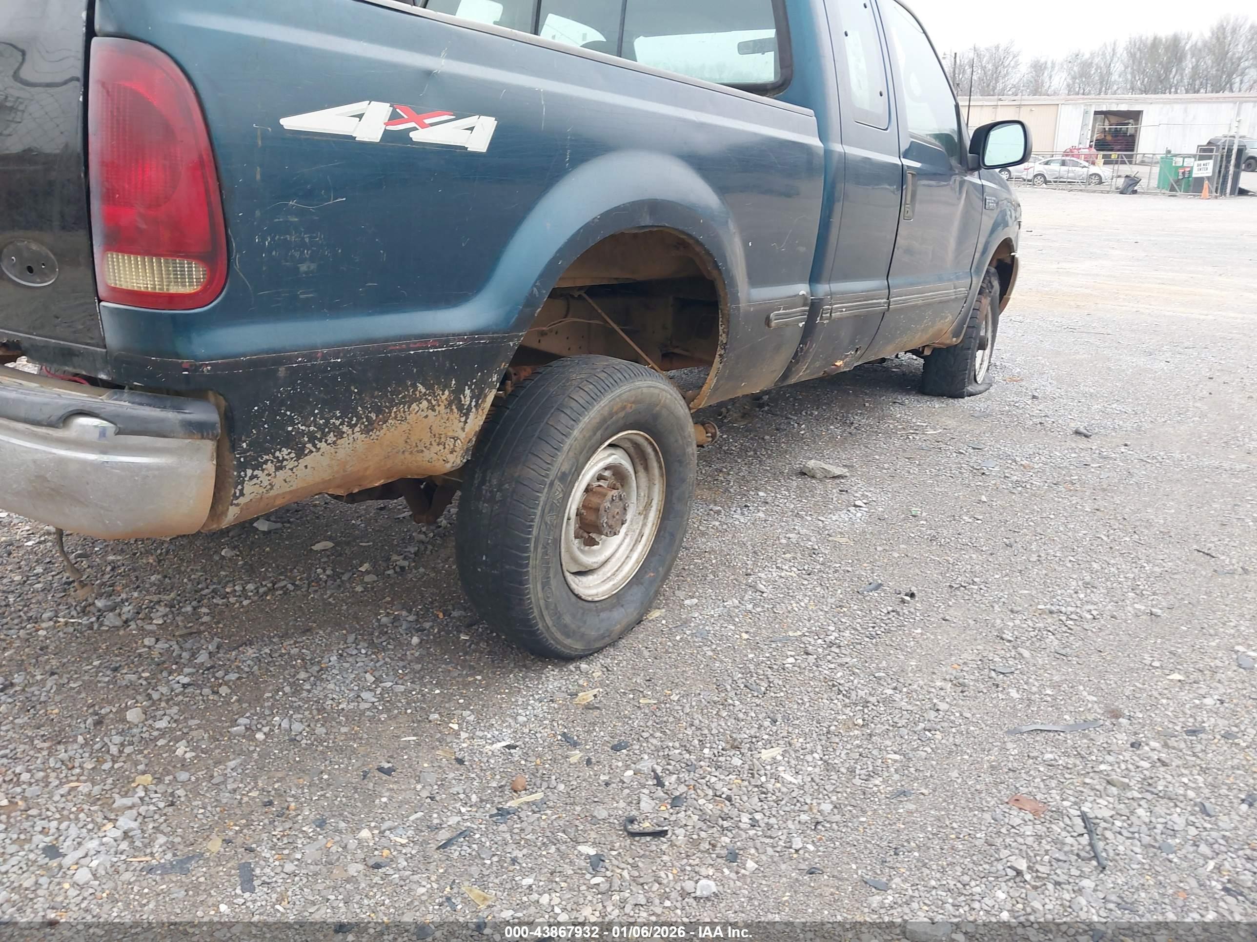 FORD F-250 image 4