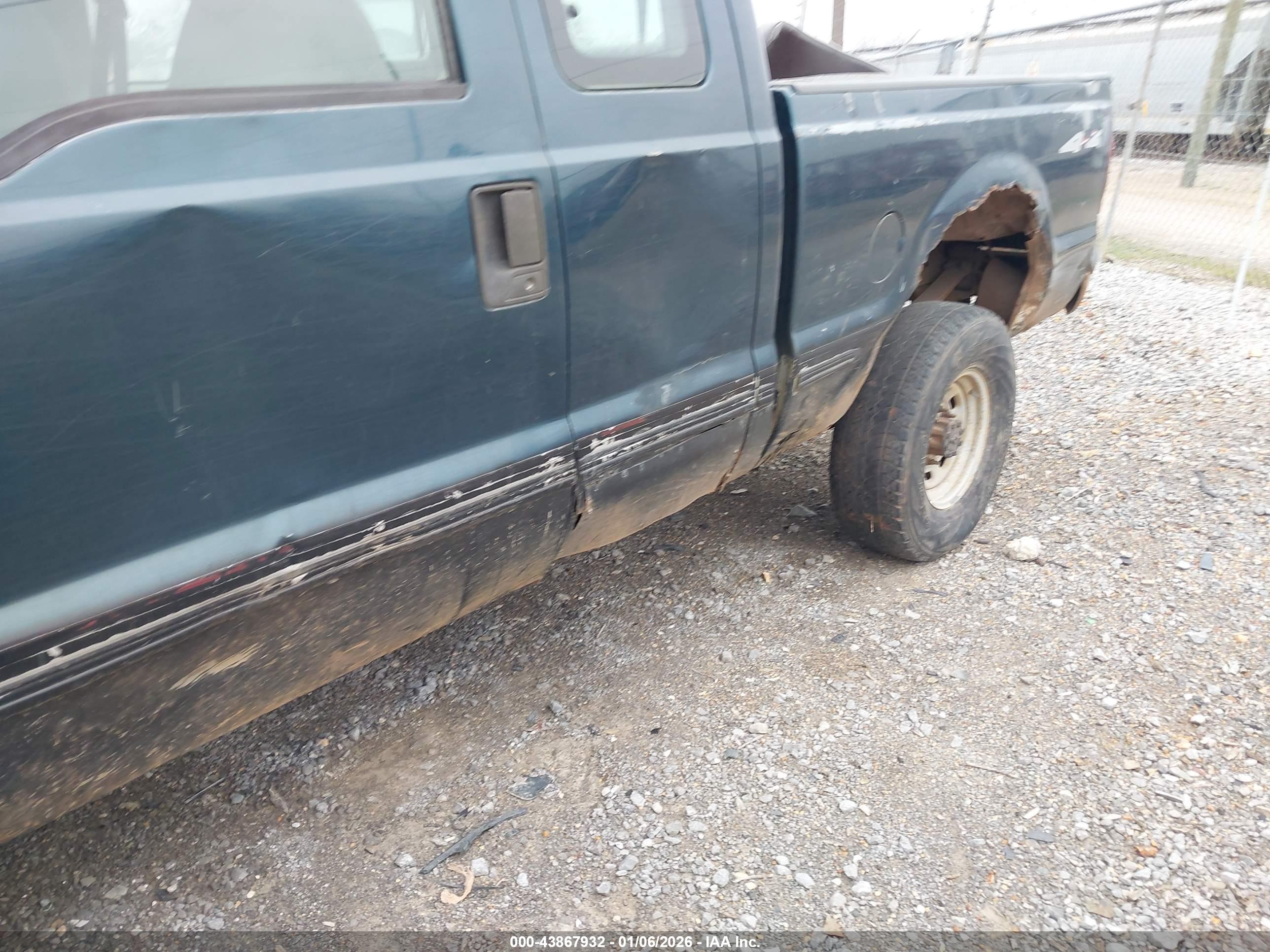 FORD F-250 image 6
