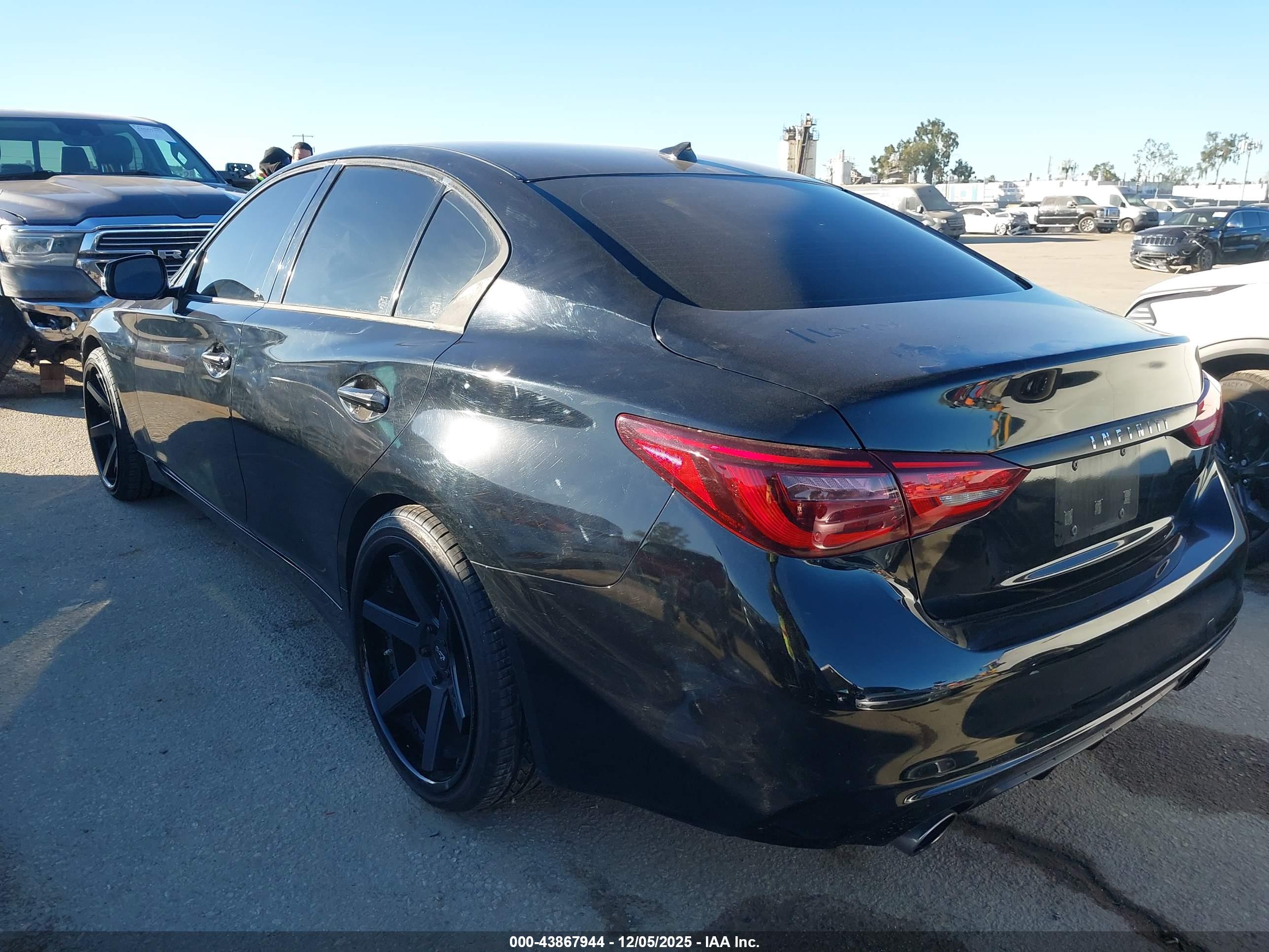 INFINITI Q50 image 3